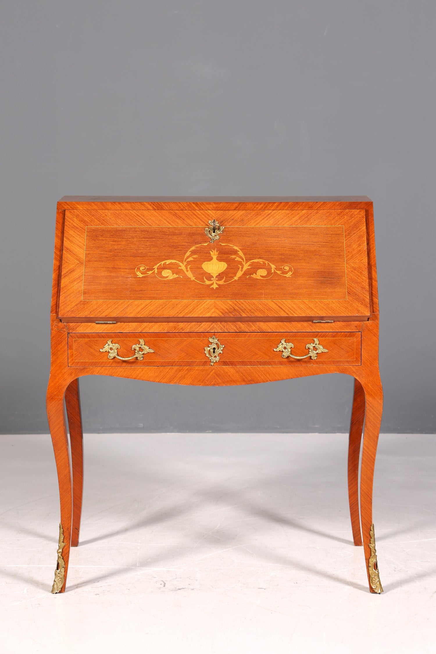 Magnifique secrétaire de style baroque, commode de bureau, bureau à écrire