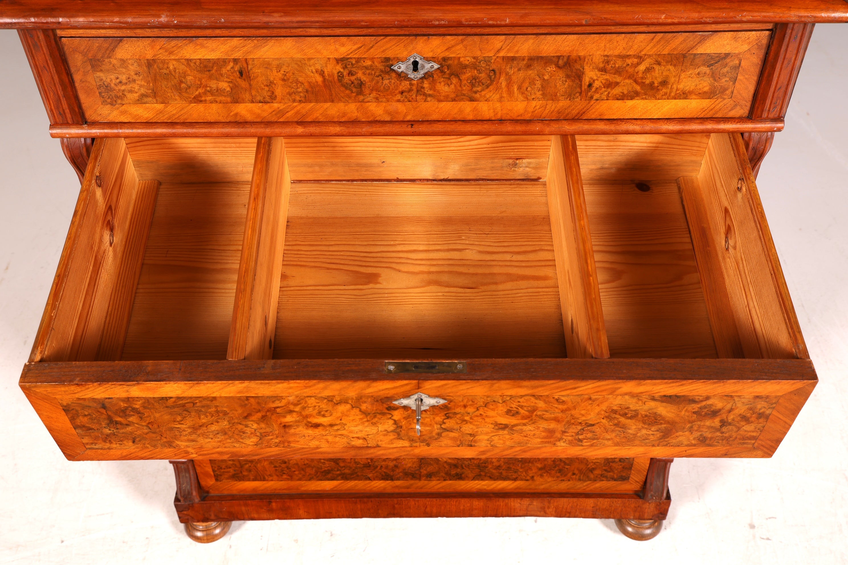 G205 Finish cm Wunderschöne Gründerzeit Kommode Jugendstil Vertiko Schubladenkommode Antik Wäschekommode (Kopie)