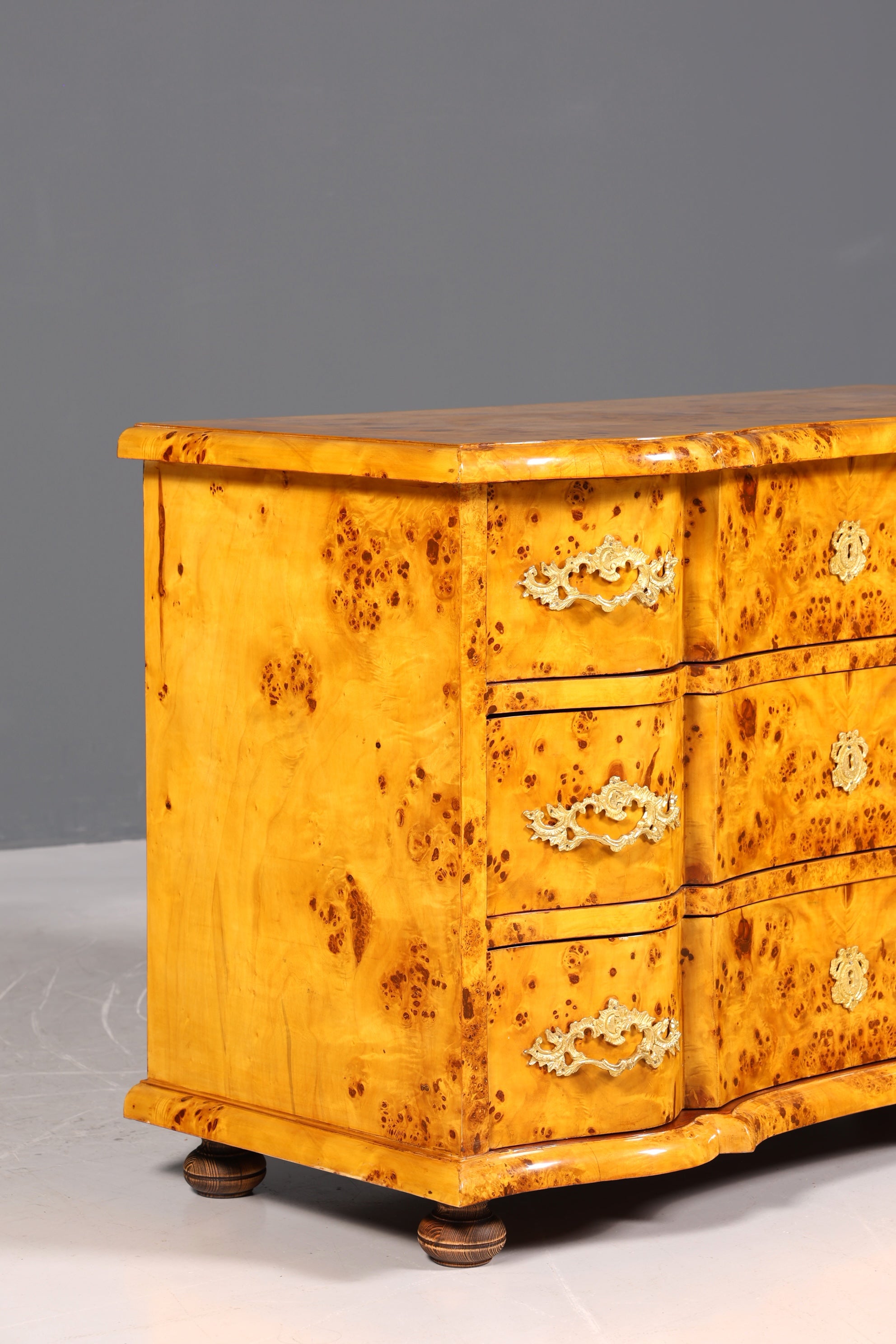 Buffet de style baroque royal, commode de style Louis XVI, commode de style ancien