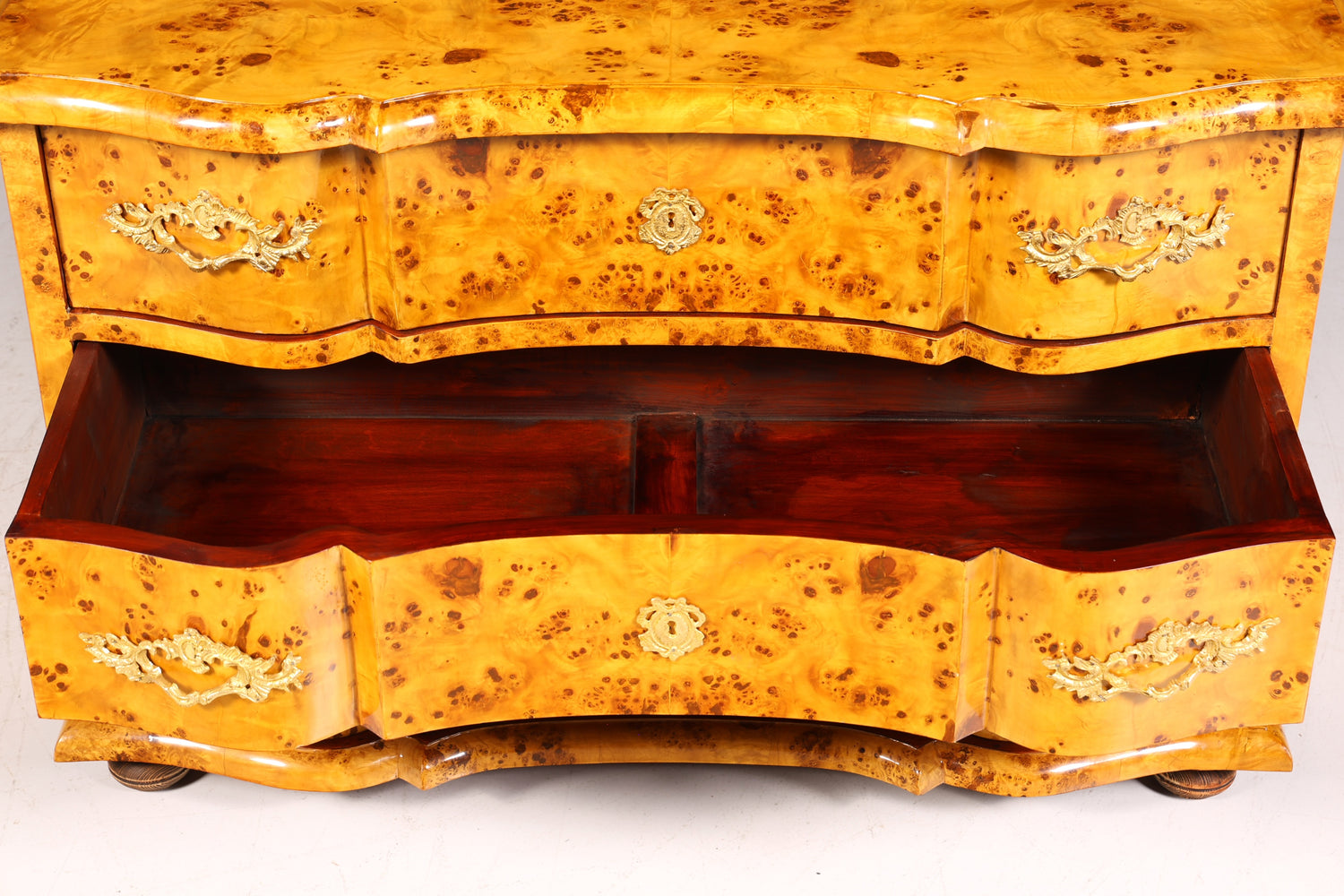 Buffet de style baroque royal, commode de style Louis XVI, commode de style ancien