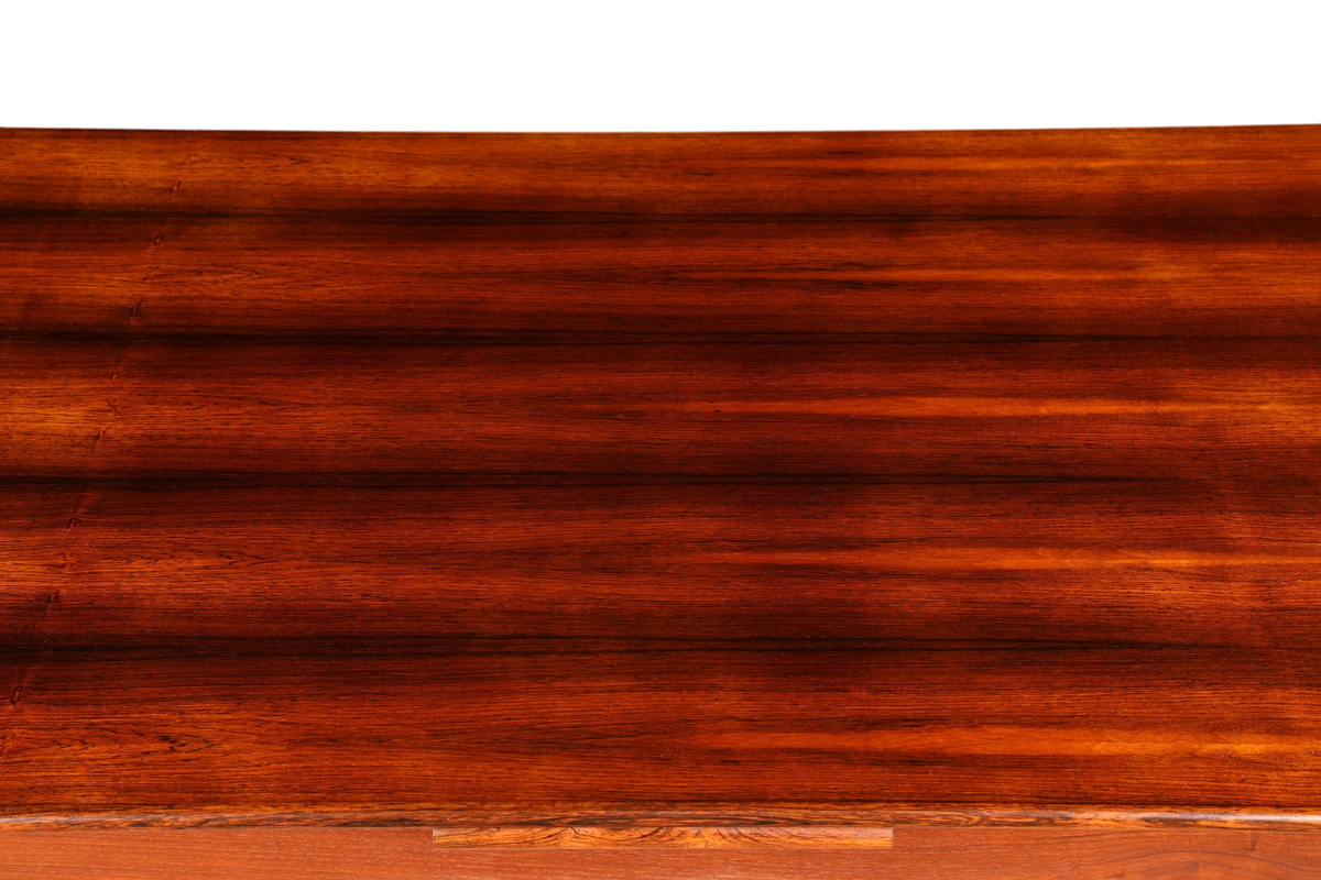 Hauptstadt Möblerei Mid Century Esstisch aus Palisander mit ausdrucksstarker Holzmaserung in Vintage Optik
