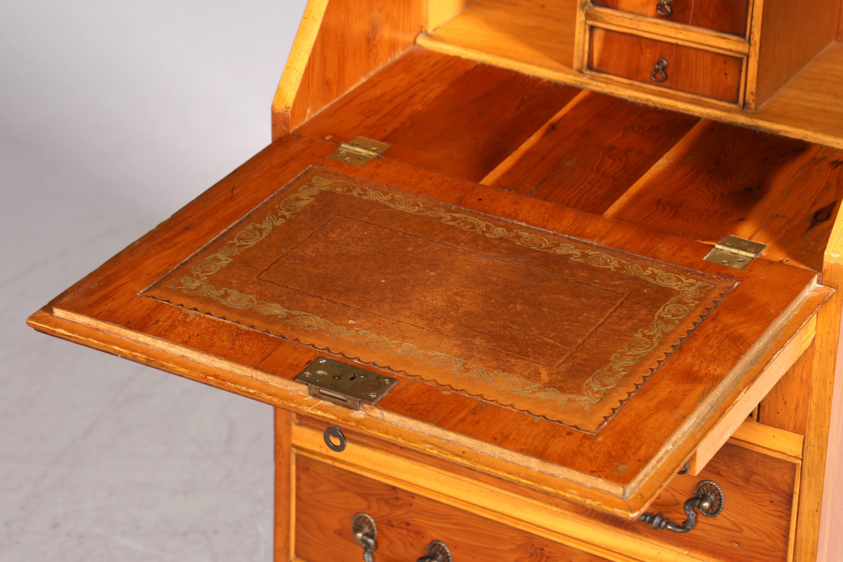 Bureau secrétaire anglais simple, bureau d&