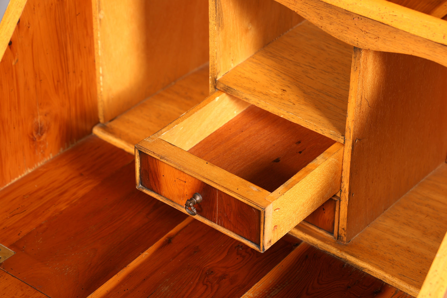 Bureau secrétaire anglais simple, bureau d&