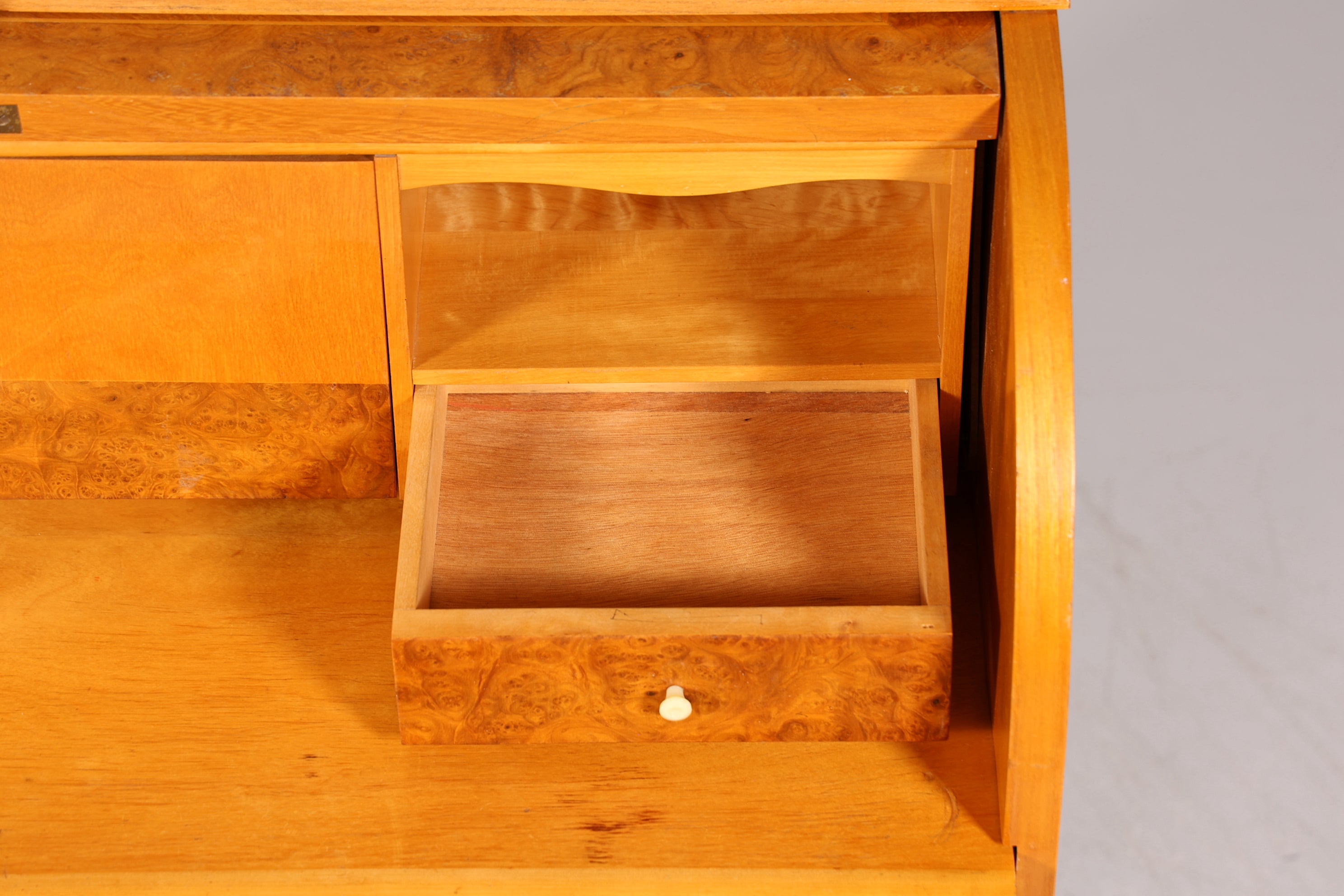 Traumhafter Mid Century Rollladen Sekretär echt Holz Büro Schrank Vintage Schreibkommode