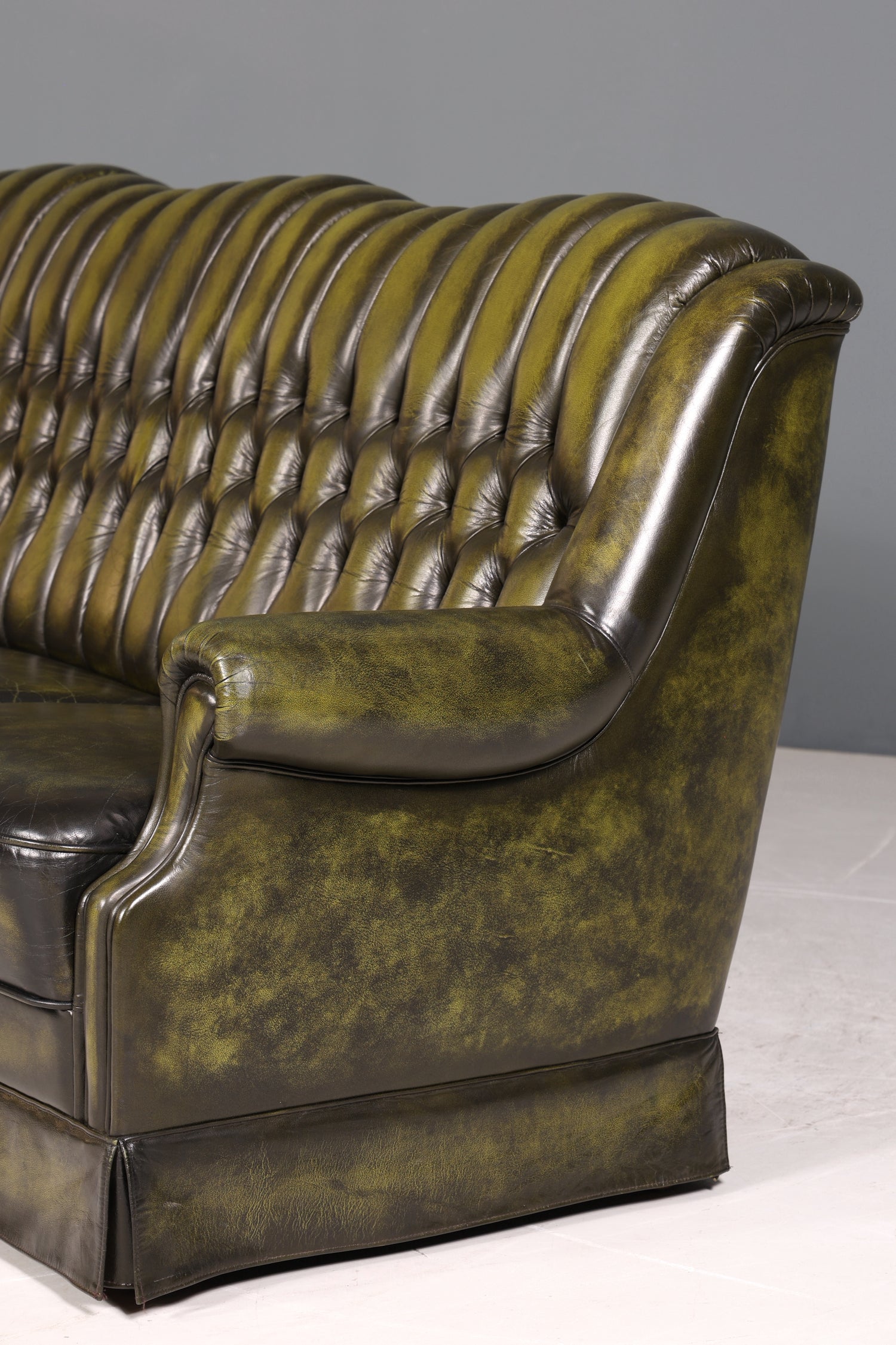 Wunderschönes Original Chesterfield Sofa 3- Sitzer echt Leder Couch Englisch