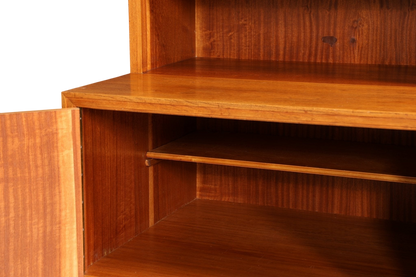 Schlichter Mid Century Schrank Danish Design Regal Retro Nussbaum 60s Bücherregal Buchablage