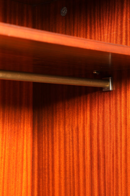 Magnifique armoire anglaise en acajou, armoire d’entrée, armoire à linge, penderie, antique, vintage