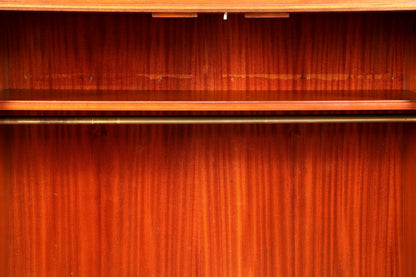 Magnifique armoire anglaise en acajou, armoire d’entrée, armoire à linge, penderie, antique, vintage
