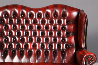 Wunderschönes Original Chesterfield Queen Anne Sofa 2-Sitzer Sofa Englische Leder Couch England Polstersofa