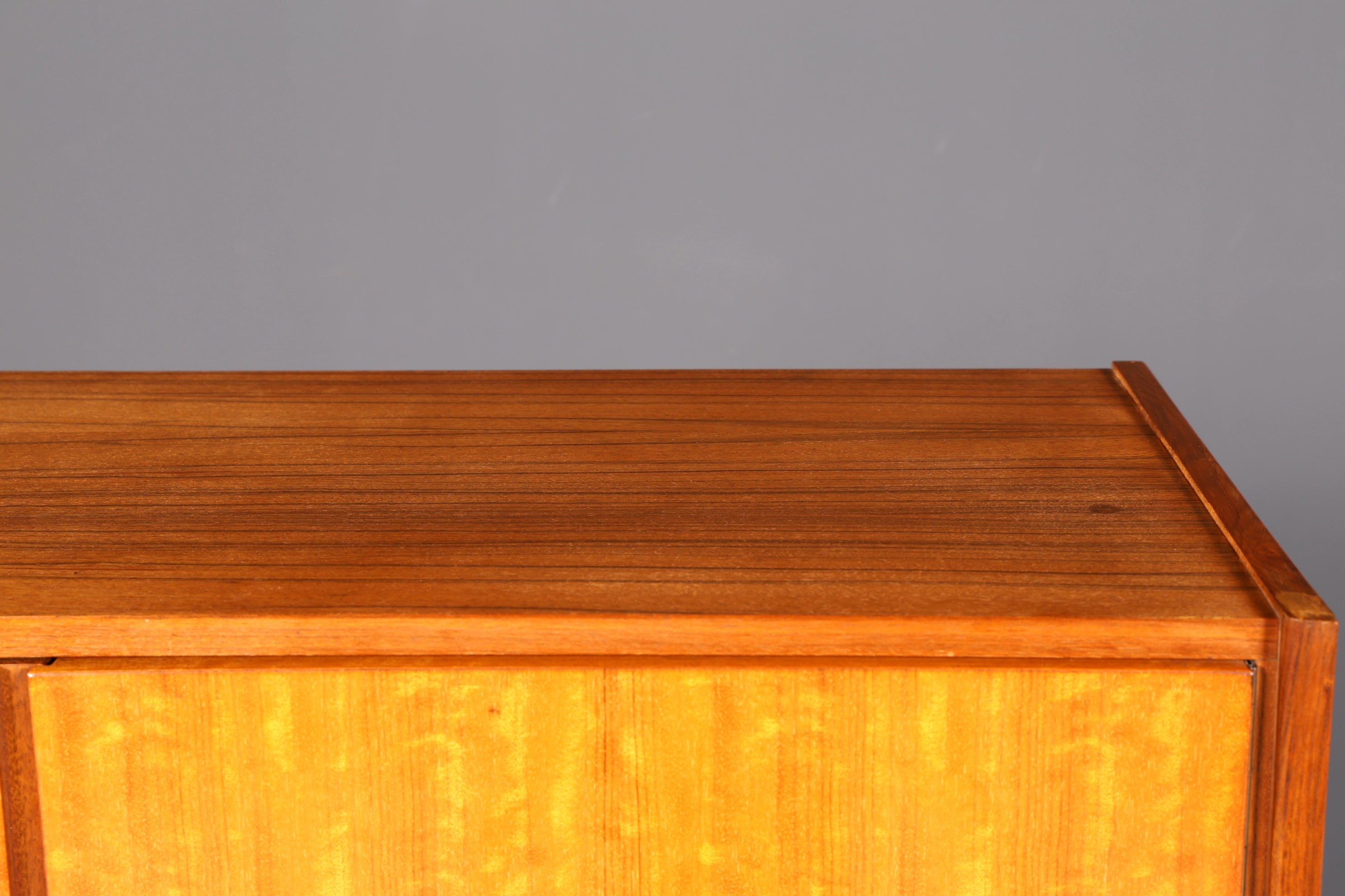 Traumhafter Mid Century Kleiderschrank Vintage Schrank Retro Wäscheschrank 60er Echt Holz