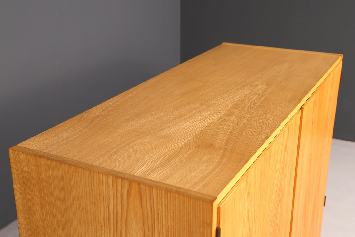 Wunderschöner Hellerau Schrank Modell 427 Mid Century Vintage Aktenschrank Highboard Vertiko Wäscheschrank