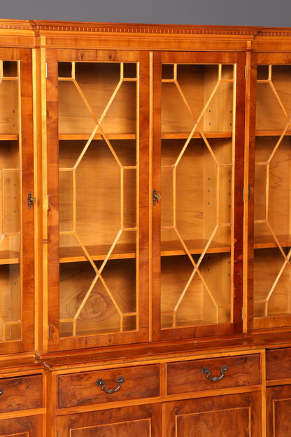 Wunderschöne Englische Vitrine Bücherschrank Buffet Antik Glasvitrine Bibliothek Vitrinenschrank Vintage