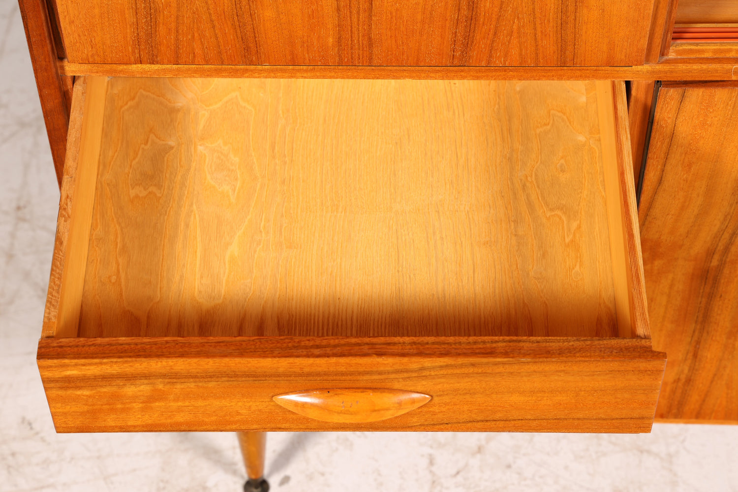 Wunderschöner Mid Century Schrank Vintage Highboard Vitrine Bücherschrank Wohnzimmerschrank Barschrank echt Holz 60er