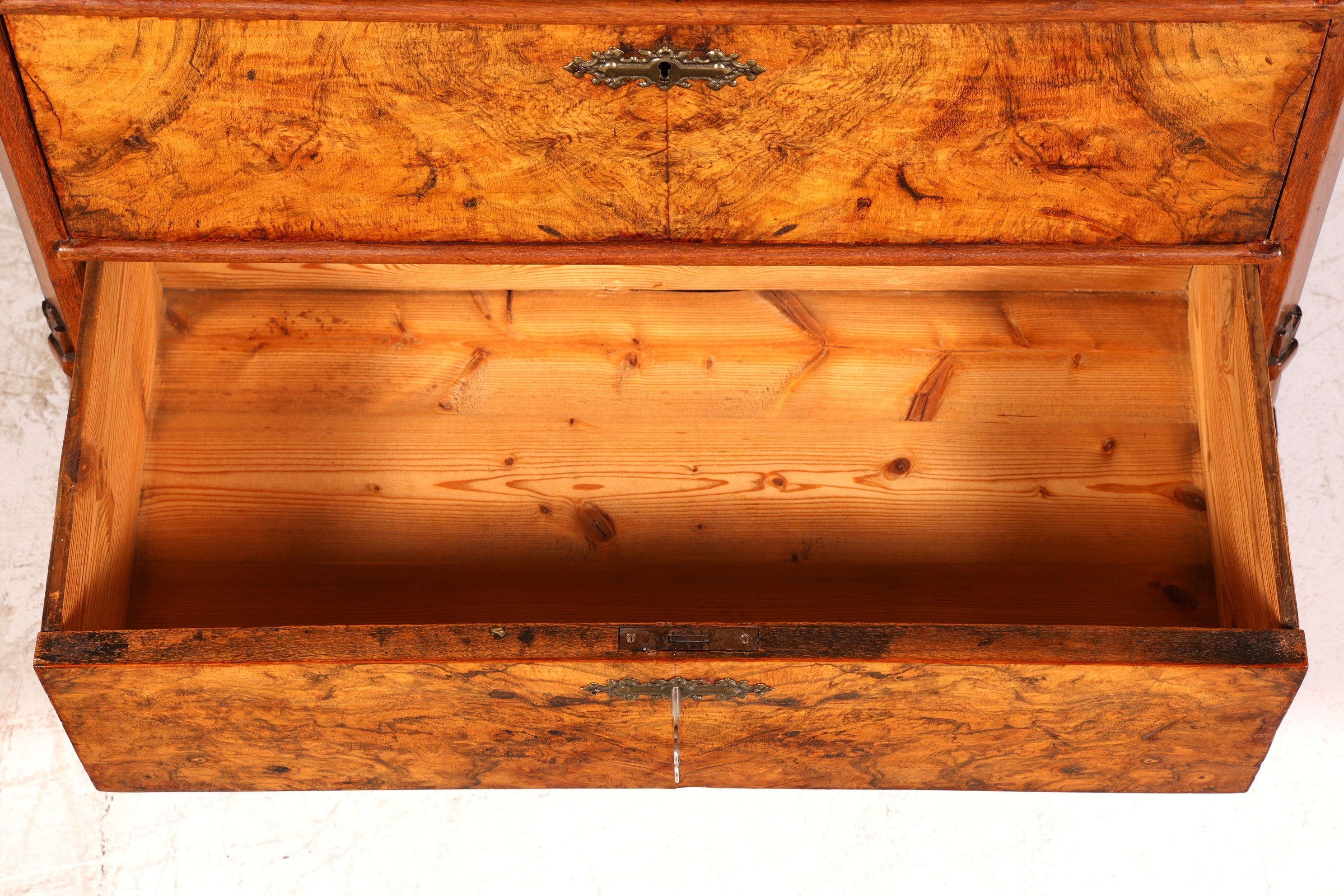 Traumhafte Louis Philippe Kommode Antik Schubladenkommode Vertiko Wäschekommode Highboard Massivholz