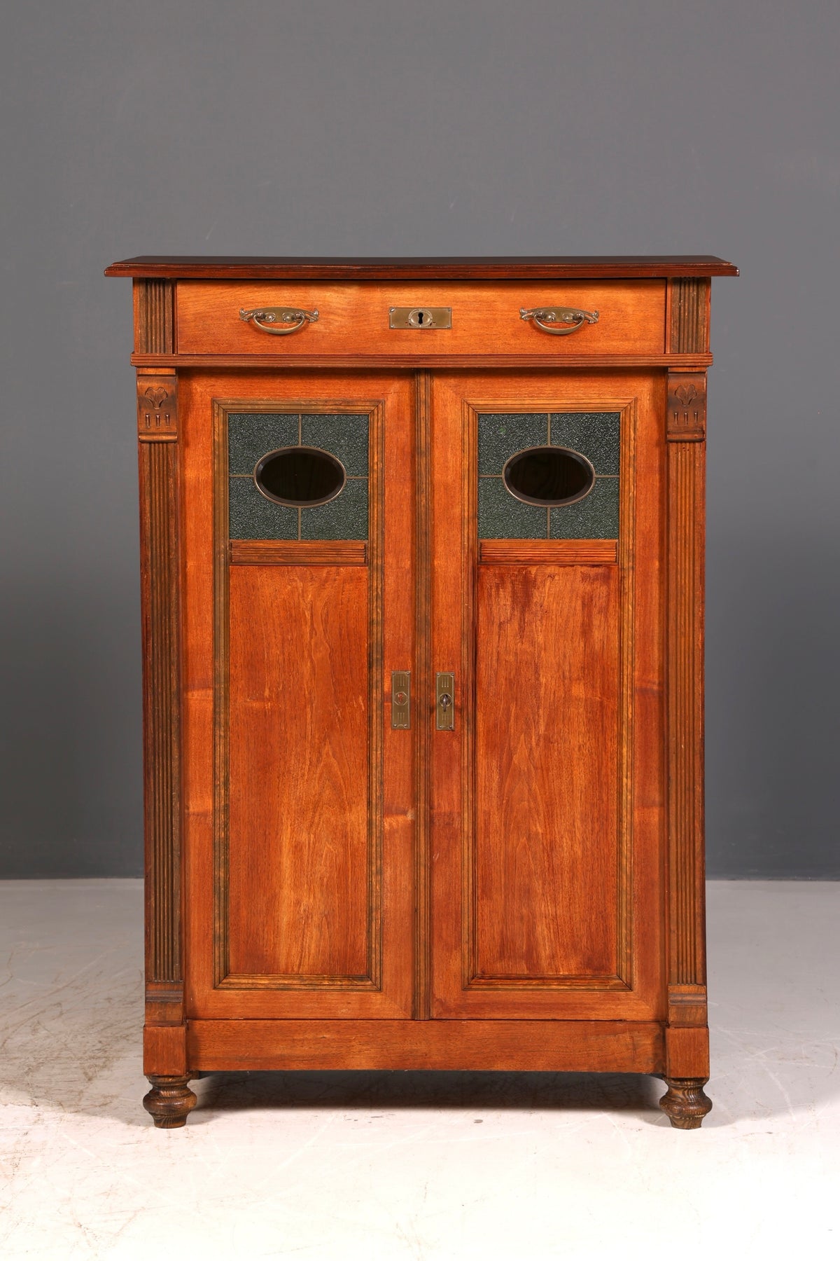 Magnifique meuble de rangement Art nouveau de l’époque Gründerzeit, armoire antique, meuble haut, commode, buffet vintage