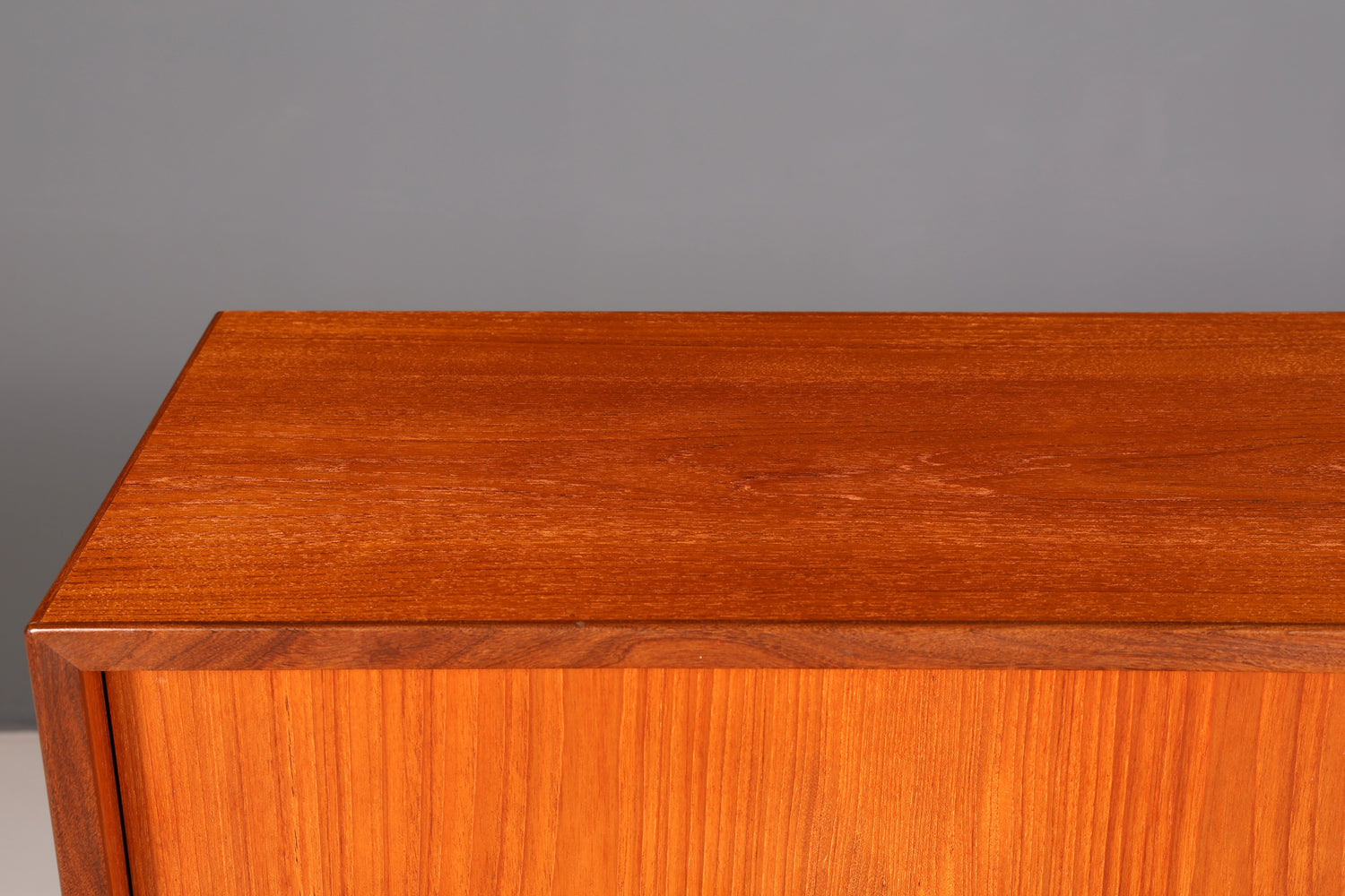 Edles Mid Century Sideboard Vintage Schrank Retro Highboard Danish Design Teak Holz Kommode Designer