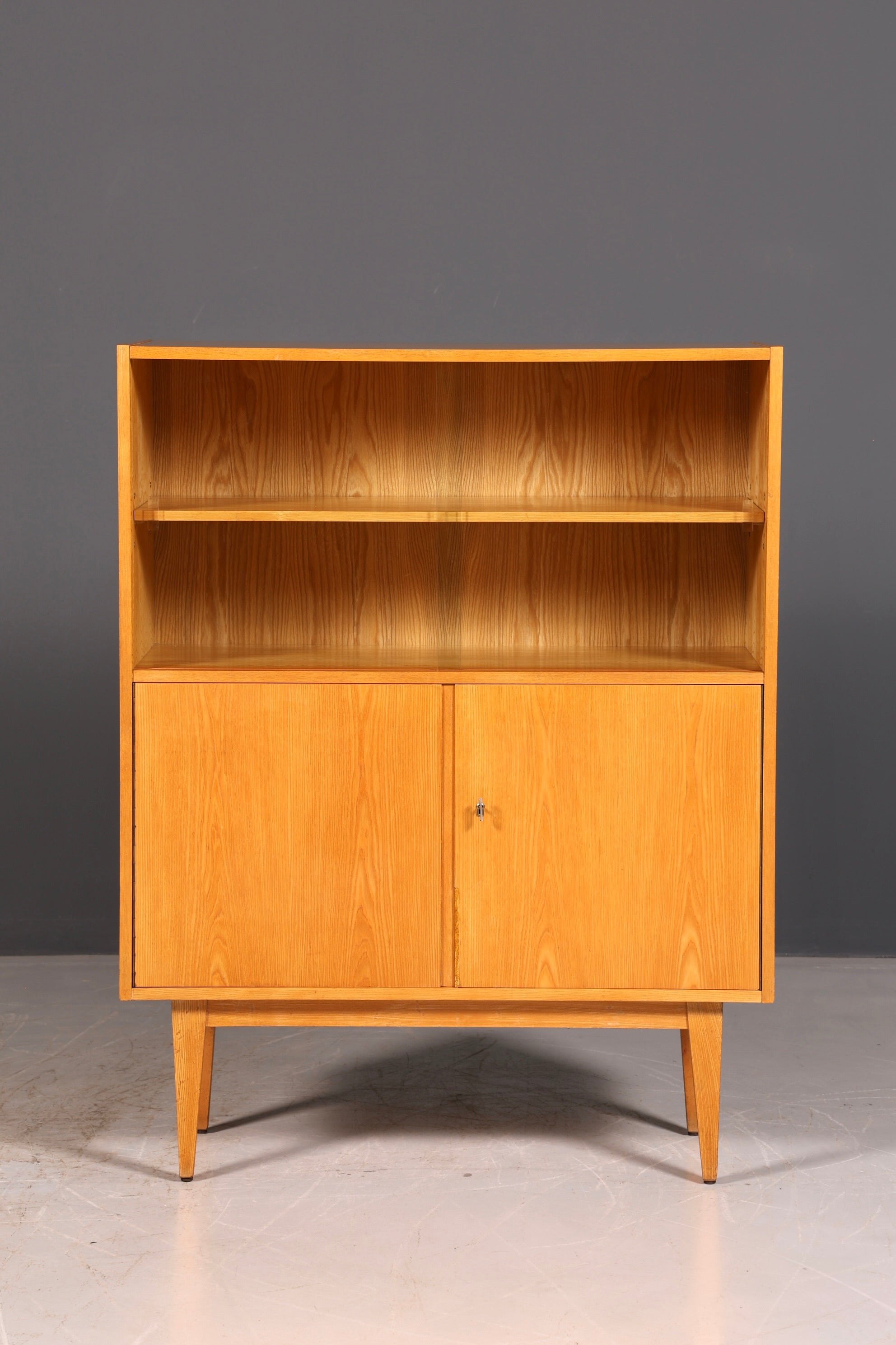 Wunderschöner Original Hellerau Schrank Vitrine Mid Century Regal Franz Ehrlich 602 Vintage Kommode Highboard