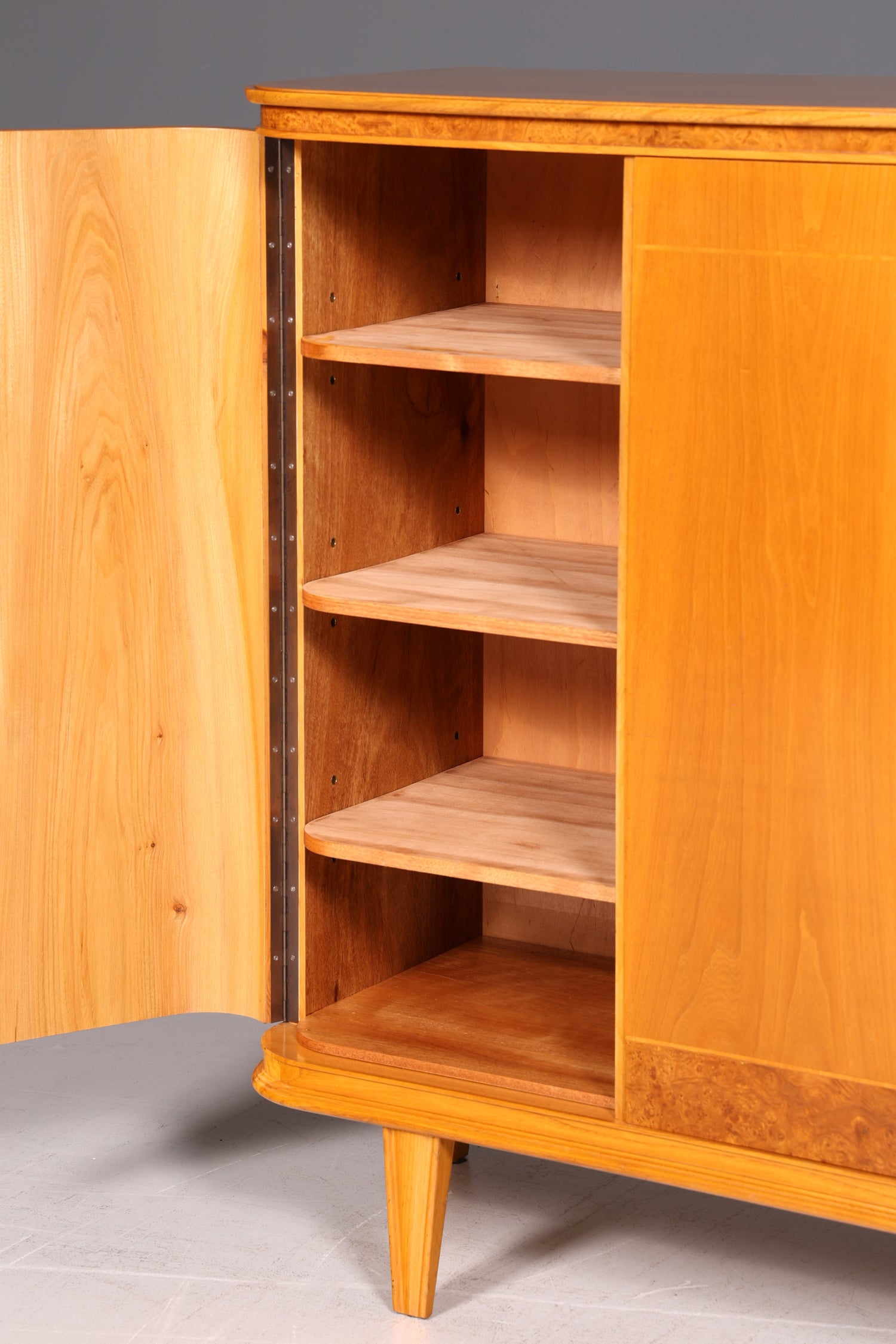 Traumhafter Mid Century Highboard Retro 60er Jahre Schrank Kommode Vintage Designklassiker Holz