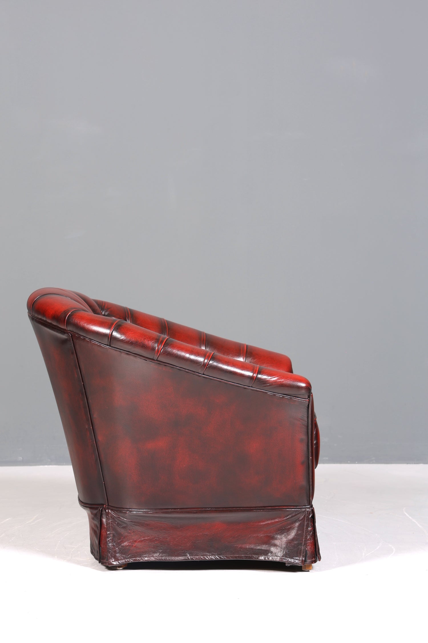 Stilvoller Original Chesterfield Sessel Englischer Armlehnsessel Oxblood Englisch Herrensessel 2 von 2