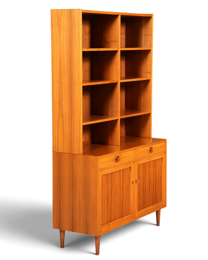 Hauptstadt Möblerei Mid Century Regal im Danish Design aus den 60er Jahren mit Echtholzfurnier und höhenverstellbaren Böden