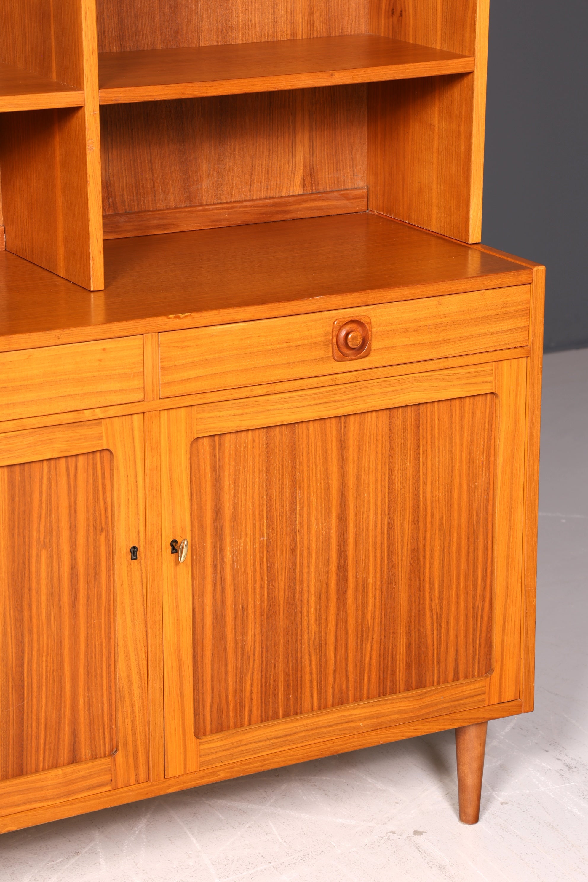 Traumhaftes Mid Century Regal Schrank Danish Design Retro Kommode Vintage Bücherregal 60er Jahre
