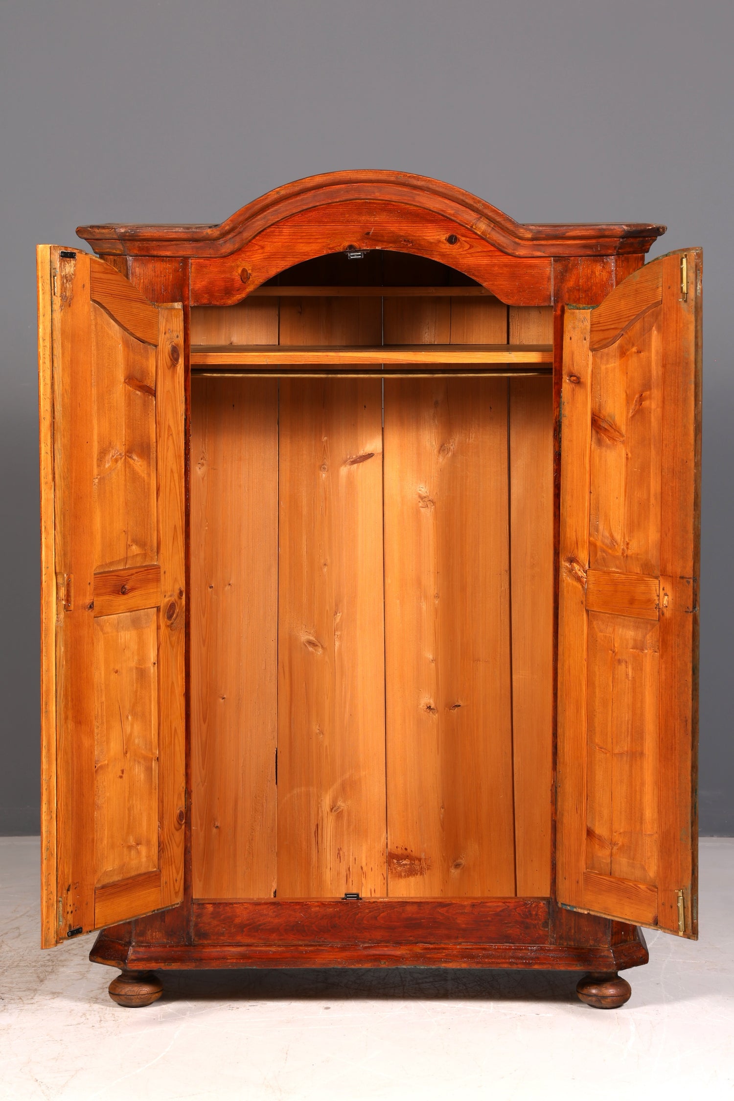Beautiful Antique Baroque Farmhouse Cabinet Hallway Cabinet Wardrobe Linen Cabinet Solid Wood