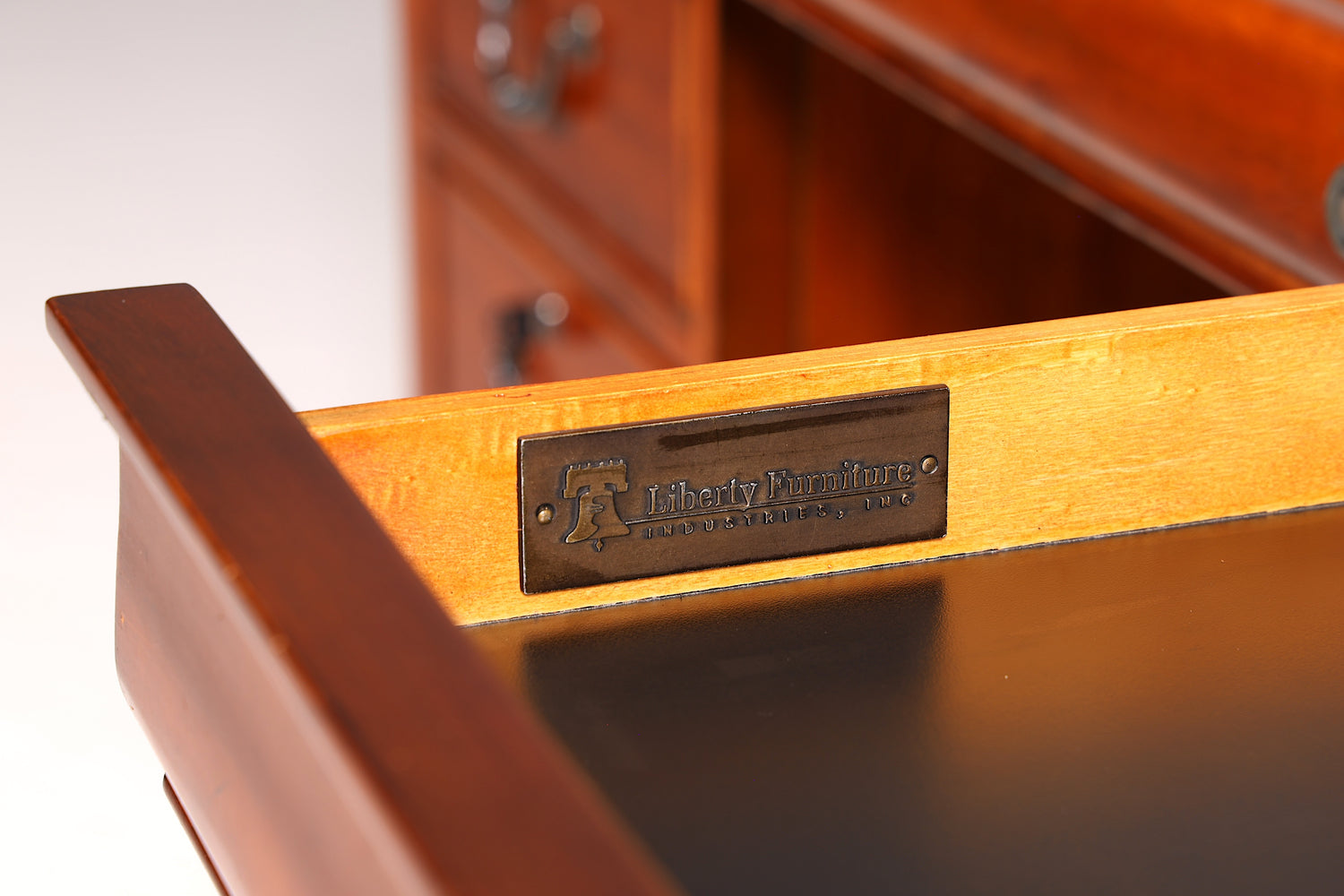 Wunderschöner Englischer Schreibtisch Liberty Furniture  Bürotisch Antik Office Desk