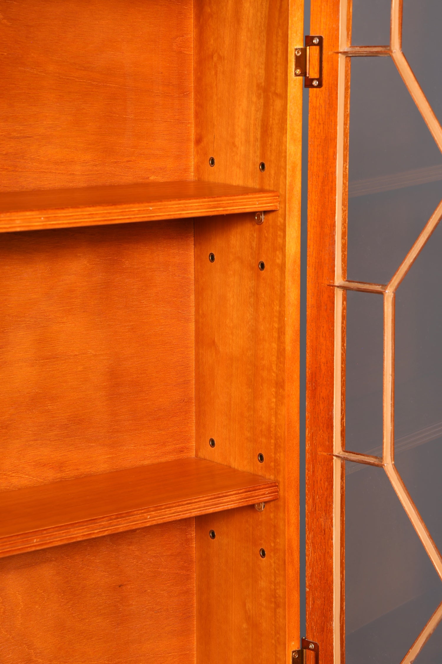 G311 Finish cm Stilvoller Englischer Sekretär Büro Aufsatzsekretär Eibe Antik Stil Vitrinen Schrank UK (Kopie)