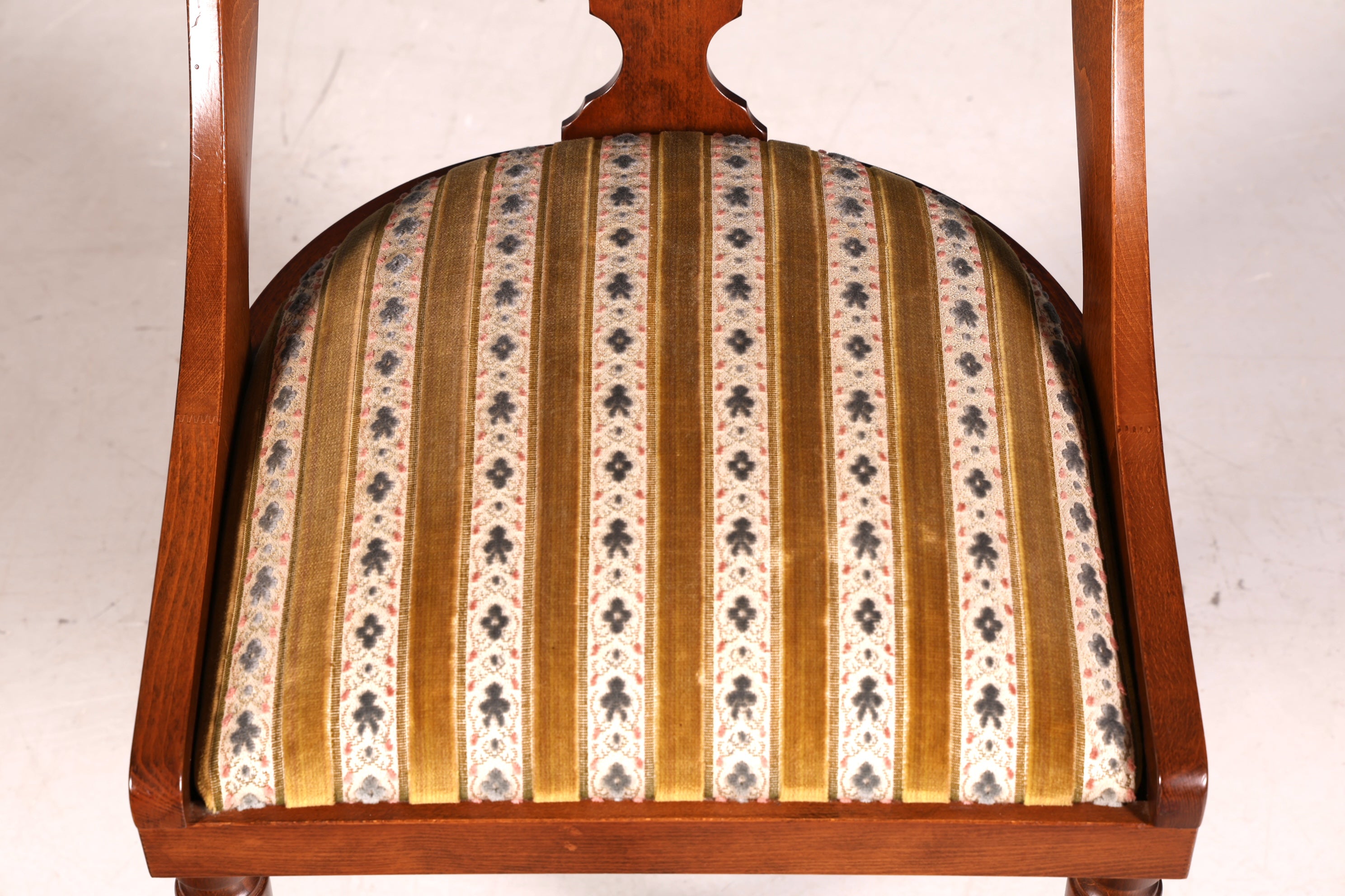 4x Edle Englische Stühle Englisch Dining Chairs Antik 60er Jahre Regency Küchenstühle Stuhlset