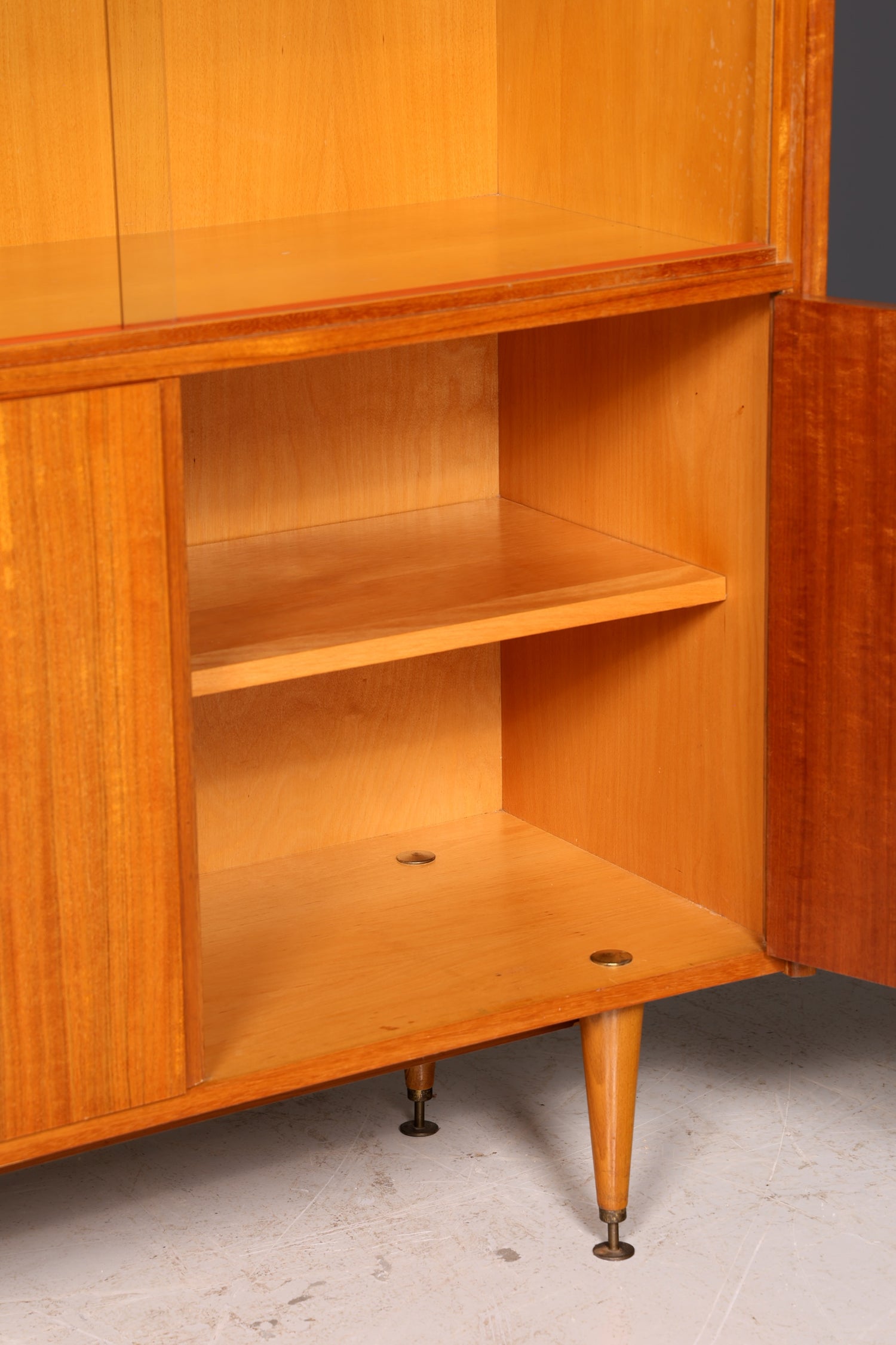 Wunderschöne Mid Century Vitrine Bücherschrank Vintage Glasvitrine Highboard Schrank 60er echt Holz