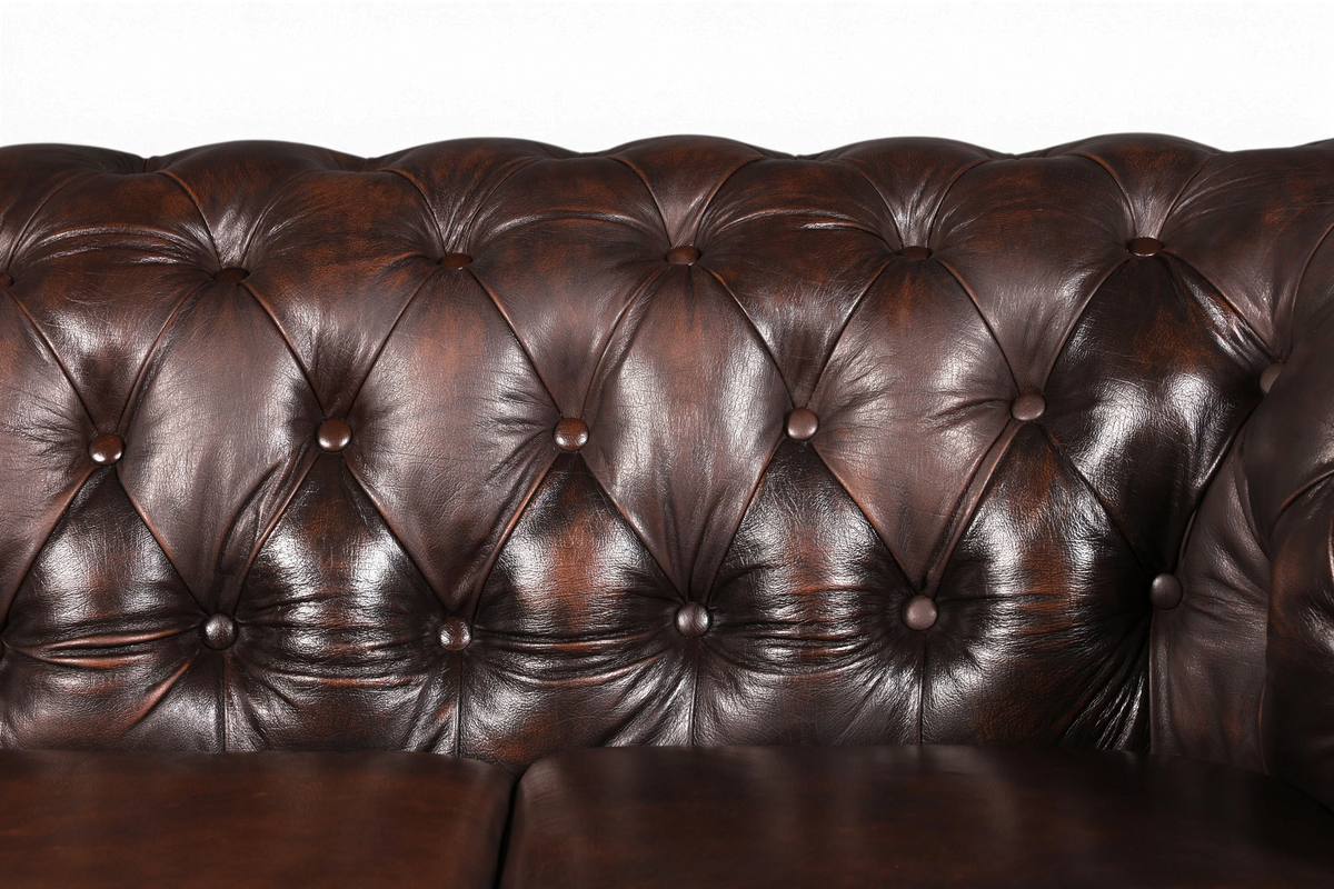 Hauptstadt Möblerei Chesterfield 3-Sitzer Sofa aus braunem Echtleder mit klassischer Knopfheftung