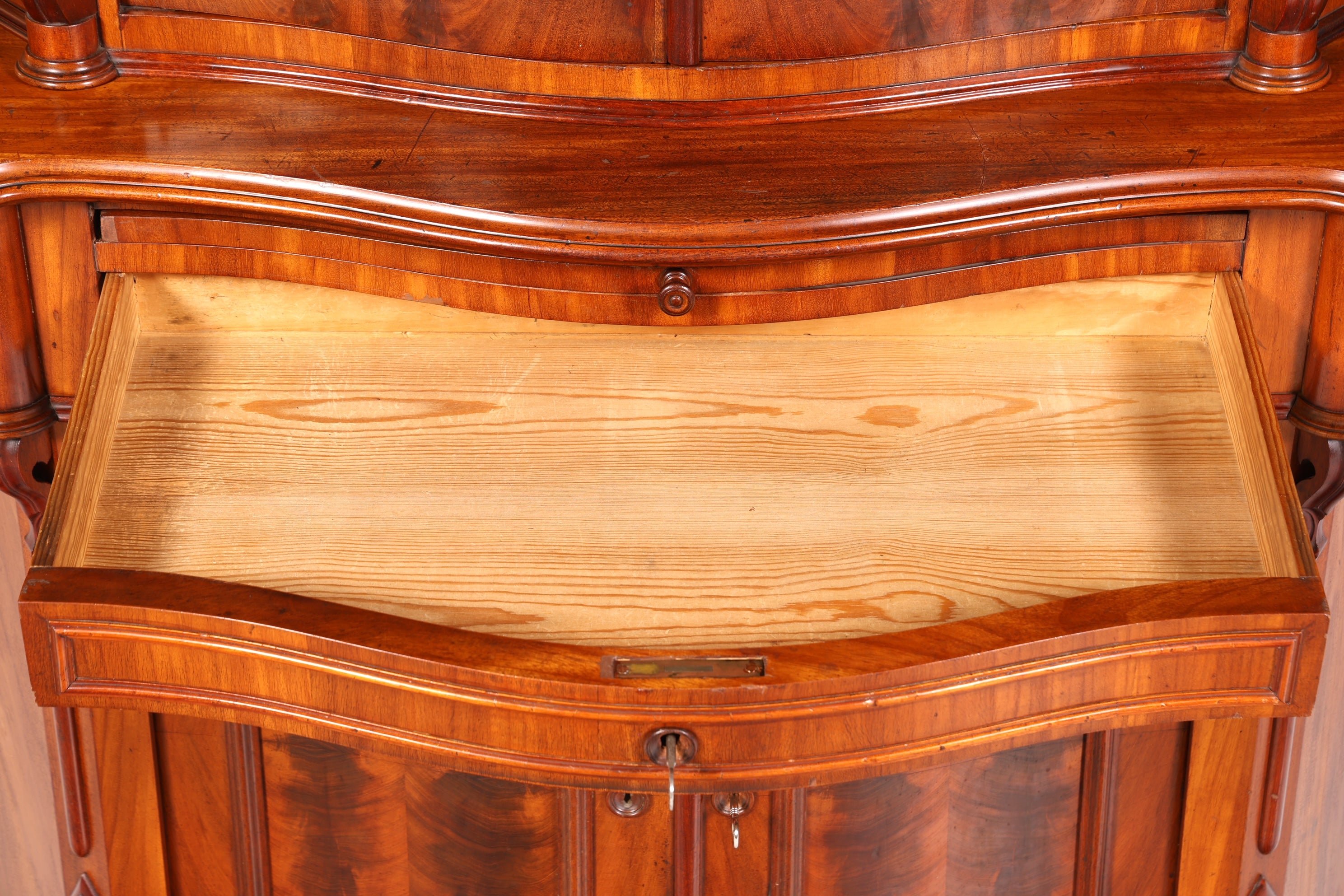 Traumhafter Louis Philippe Eckschrank Antik Gründerzeit Schrank um 1880