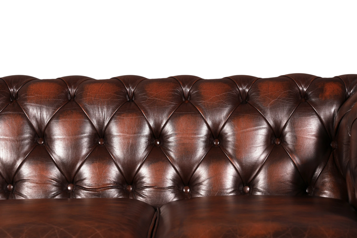 Hauptstadt Möblerei Centurion Chesterfield 3-Sitzer Sofa aus braunem Echtleder mit klassischer tiefer Knopfheftung