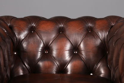 Élégant fauteuil Chesterfield Centurion original, fauteuil anglais à accoudoirs, fauteuil de gentleman en cuir, Angleterre