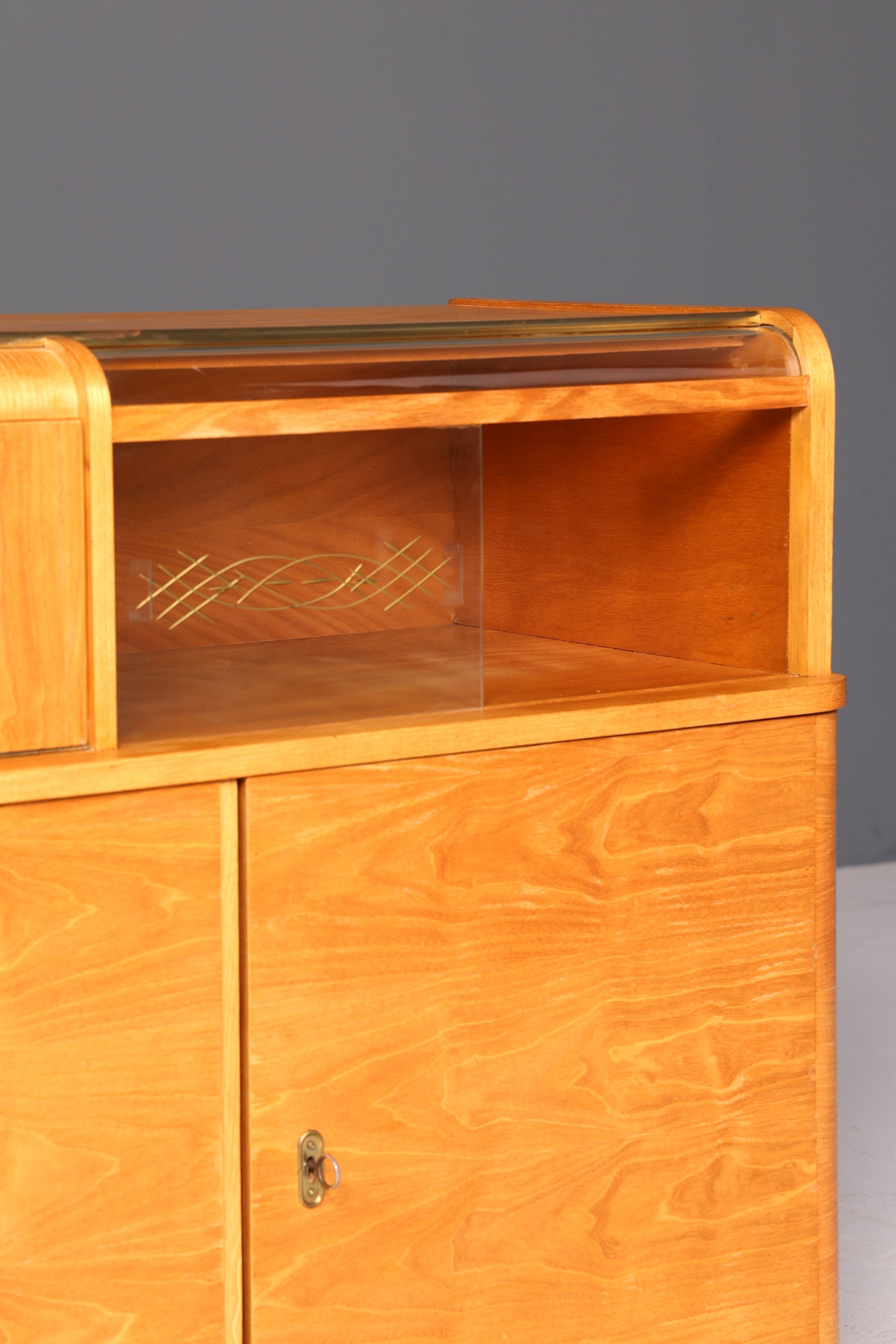 Traumhafte Mid Century Kommode Barschrank Art Deco Vintage Schrank Sideboard Teak 60s Flurkommode