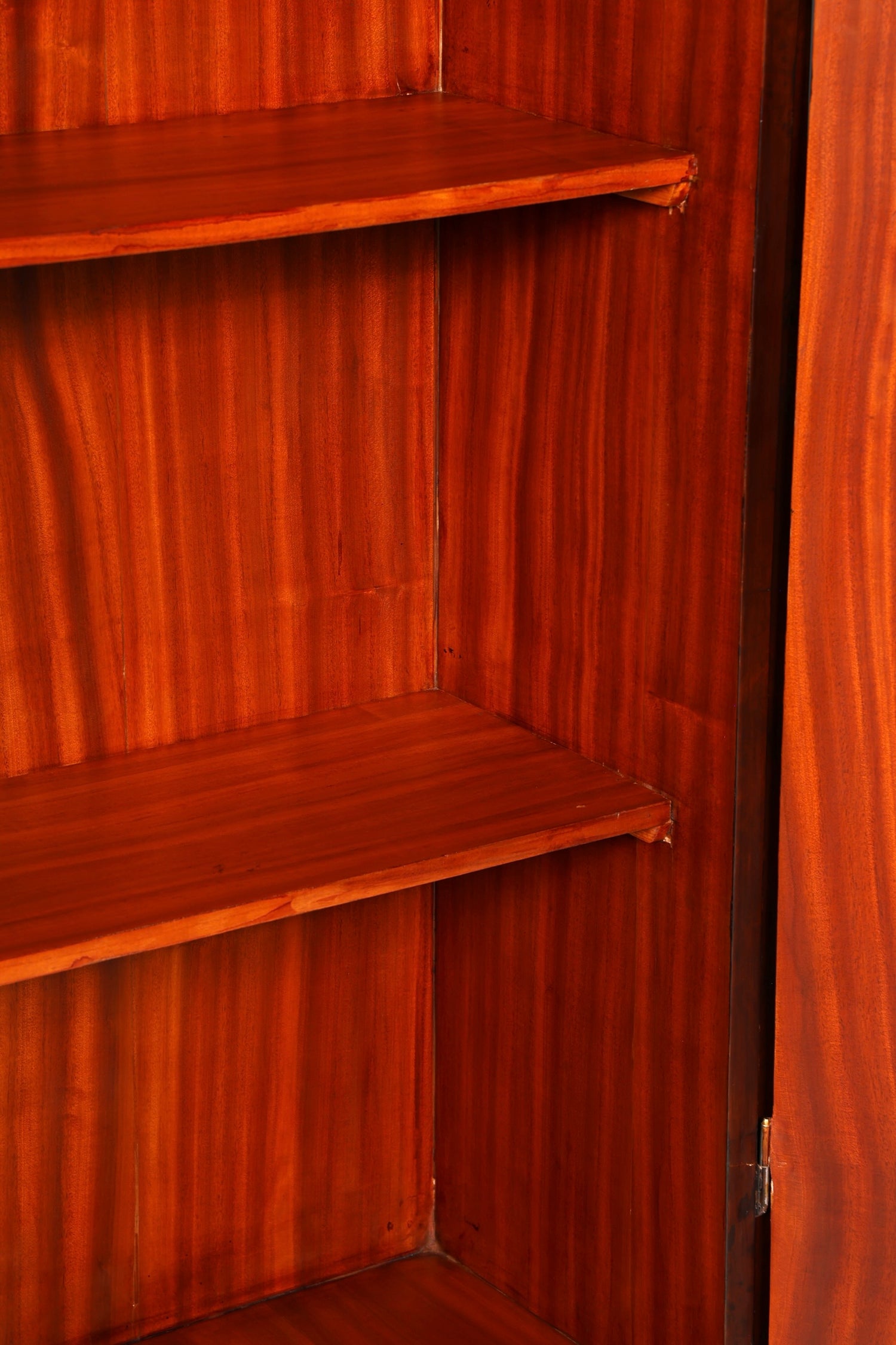 Magnifique meuble Art déco design, buffet haut, commode, vertiko, armoire à linge ou armoire d’entrée Sun