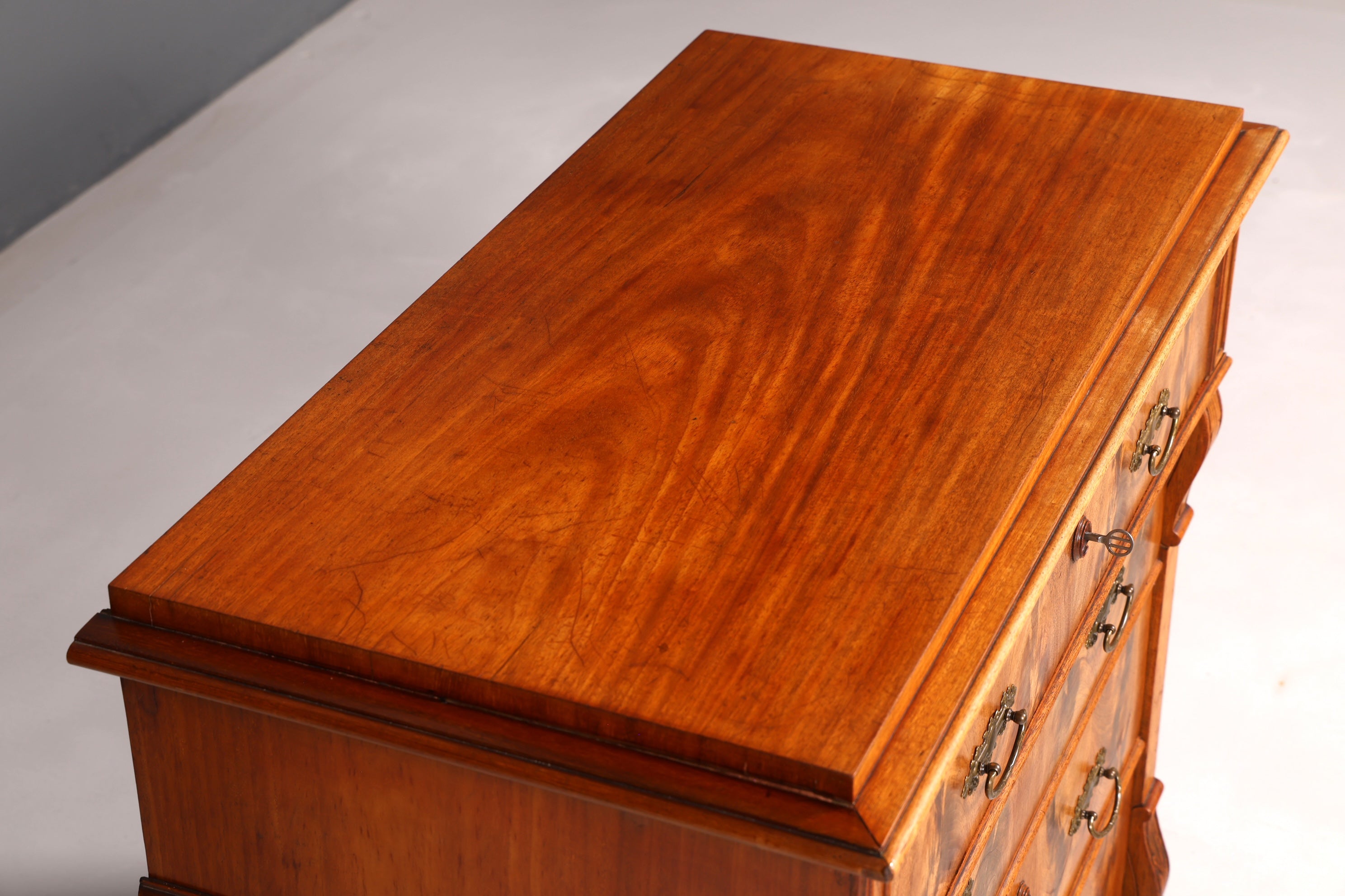 Magnifique commode Louis-Philippe de l’époque Gründerzeit, meuble ancien, buffet, commode à tiroirs en bois massif