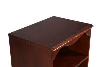 Hauptstadt Möblerei Drexel Heritage Bücherregal aus massivem dunklem Holz mit klassischem Design und feiner Maserung