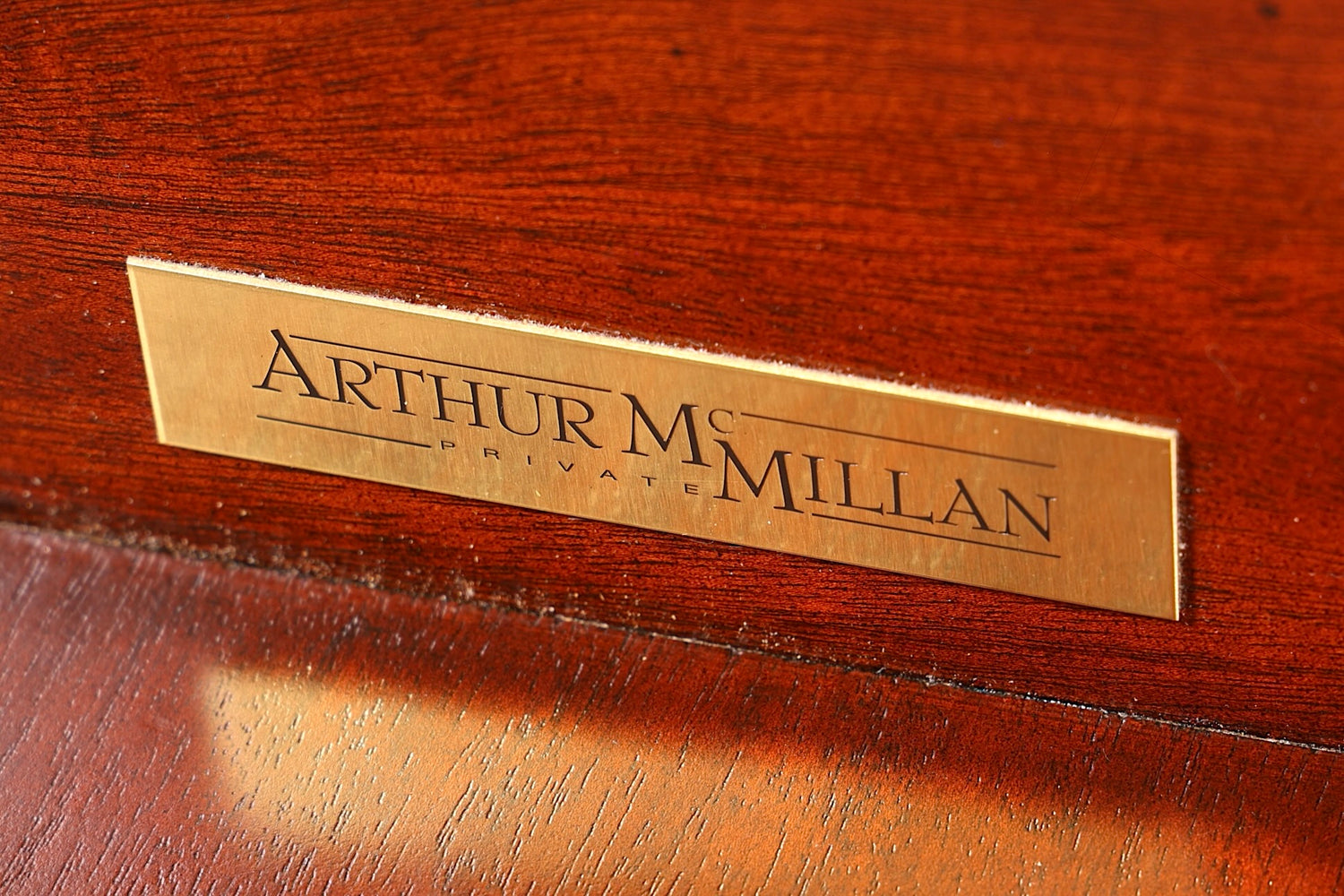 Edler Louis XV Beistelltisch Arthur McMillan Barock Stil Ablagetisch Echt Leder Antik