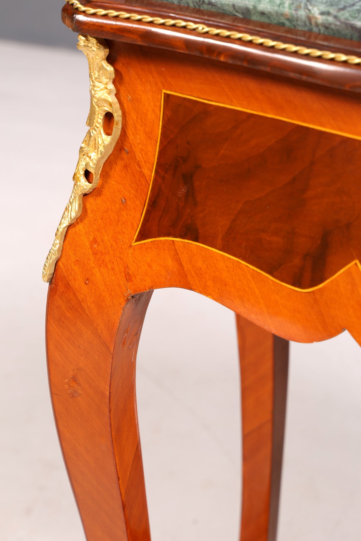 Traumhafter Louis XV Beistelltisch Barock Stil Ablagetisch Marmor Kommode Telefontisch