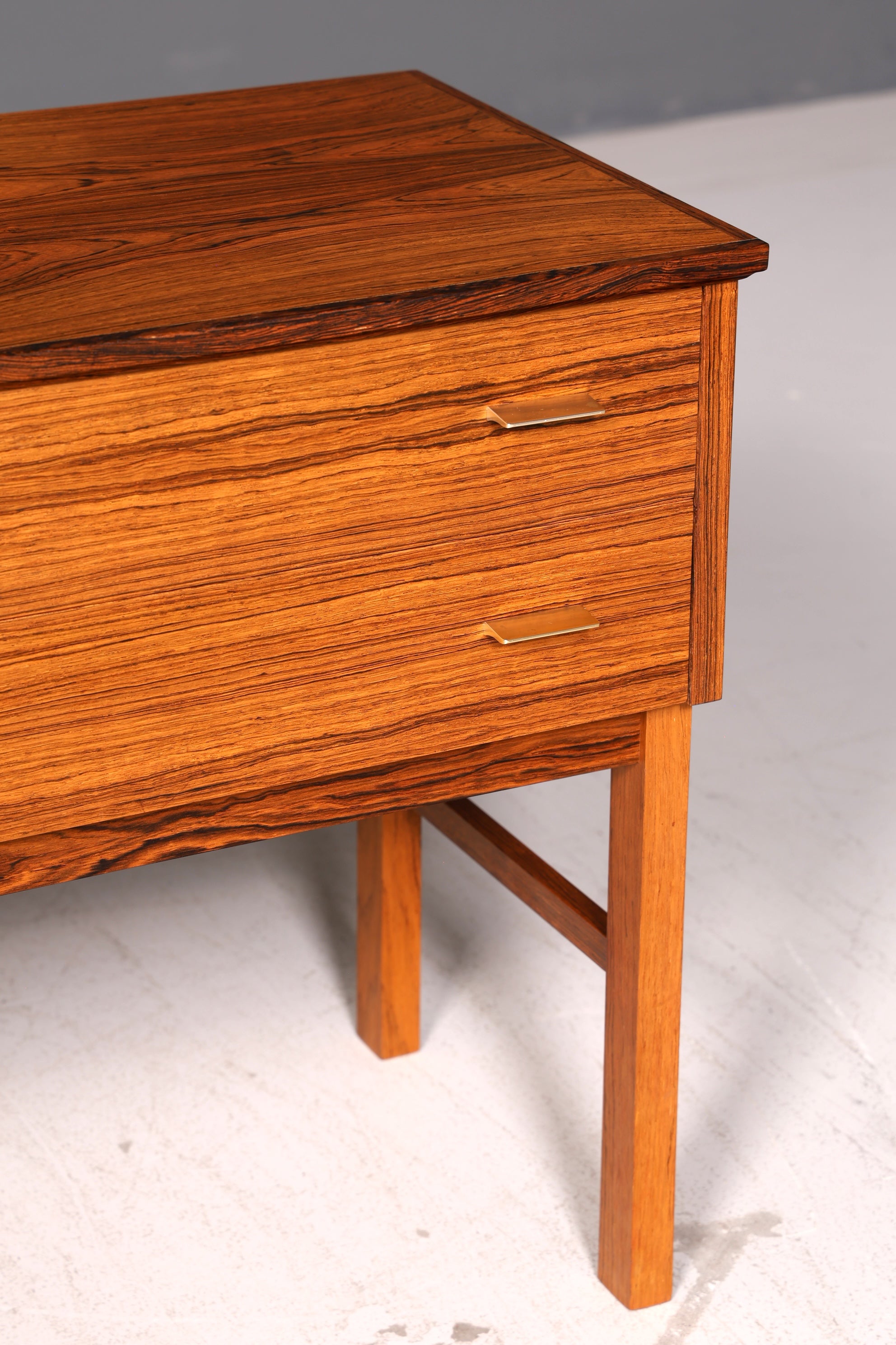 Wunderschöne Mid Century Kommode Vintage Flurkommode Nachttisch Retro 60er Sideboard Holz Skandinavisch