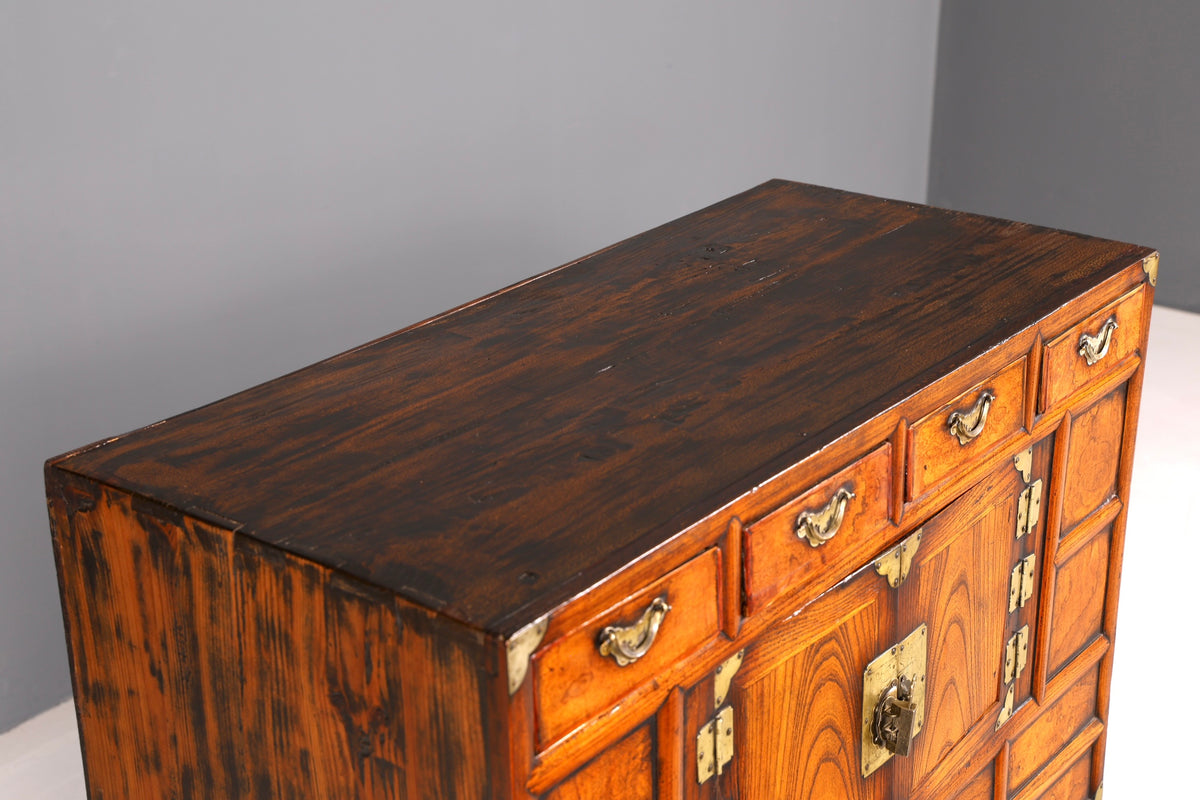 Wunderschöner Asiatischer Schrank Kabinettschrank Antik Kommode Messing echt Holz Vertiko