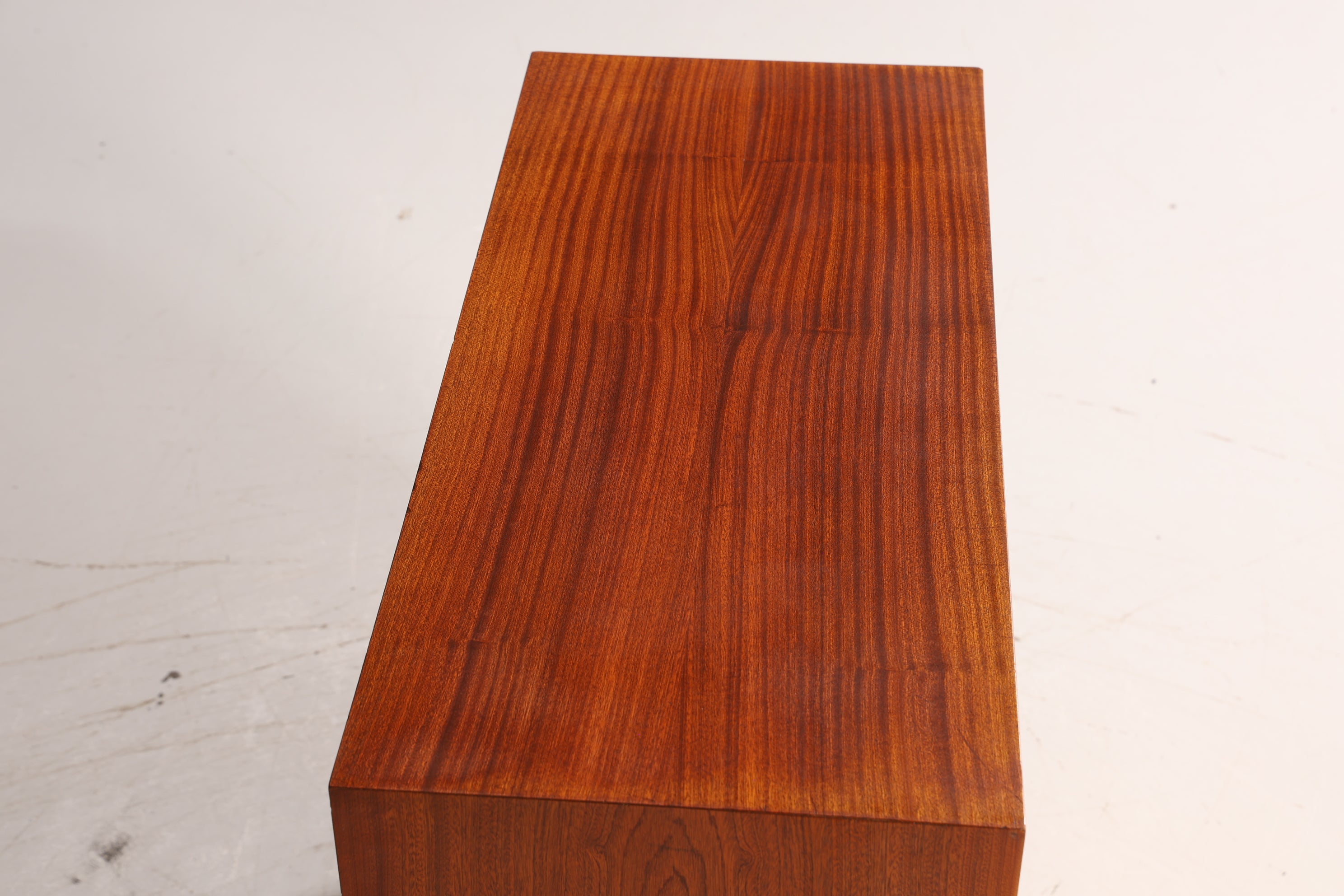 Wunderschöner Mid Century Schrank 60er Jahre Bücherregal Aktenschrank Wäscheschrank 1 von 2