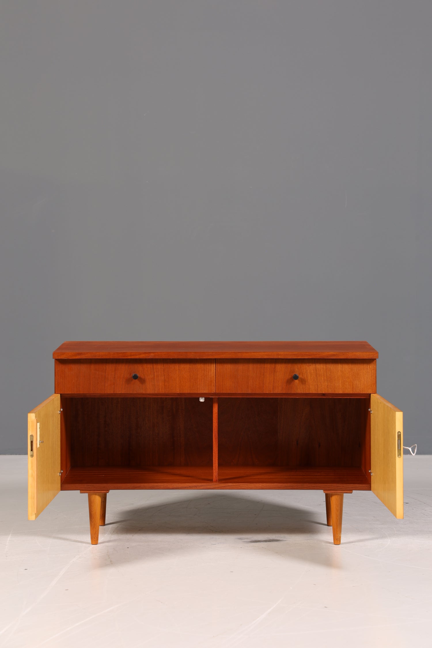 Wunderschöne Mid Century Kommode Vintage Flur Kommode 60s Retro Schrank 2 von 2
