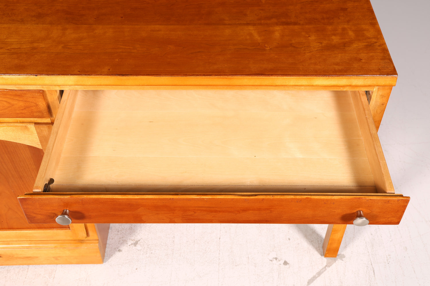 Wunderschöner Original Drexel Heritage Schreibtisch Kirschholz Bürotisch Antik Stil Office Desk USA Vintage