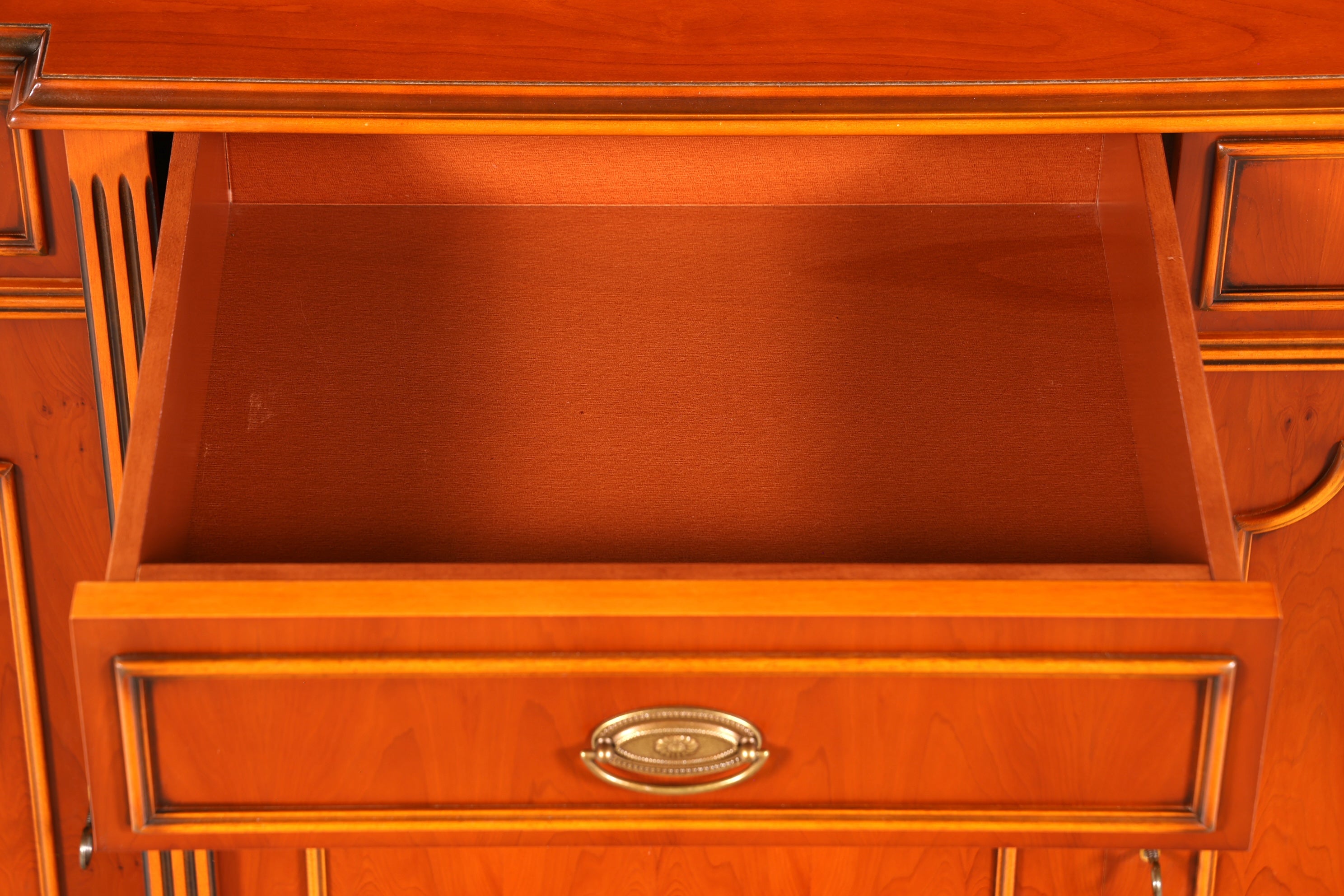 Wunderschöne Englische Vitrine Bücherschrank Buffet Antik Stil Englisch Eibe Glasvitrine Bibliothek