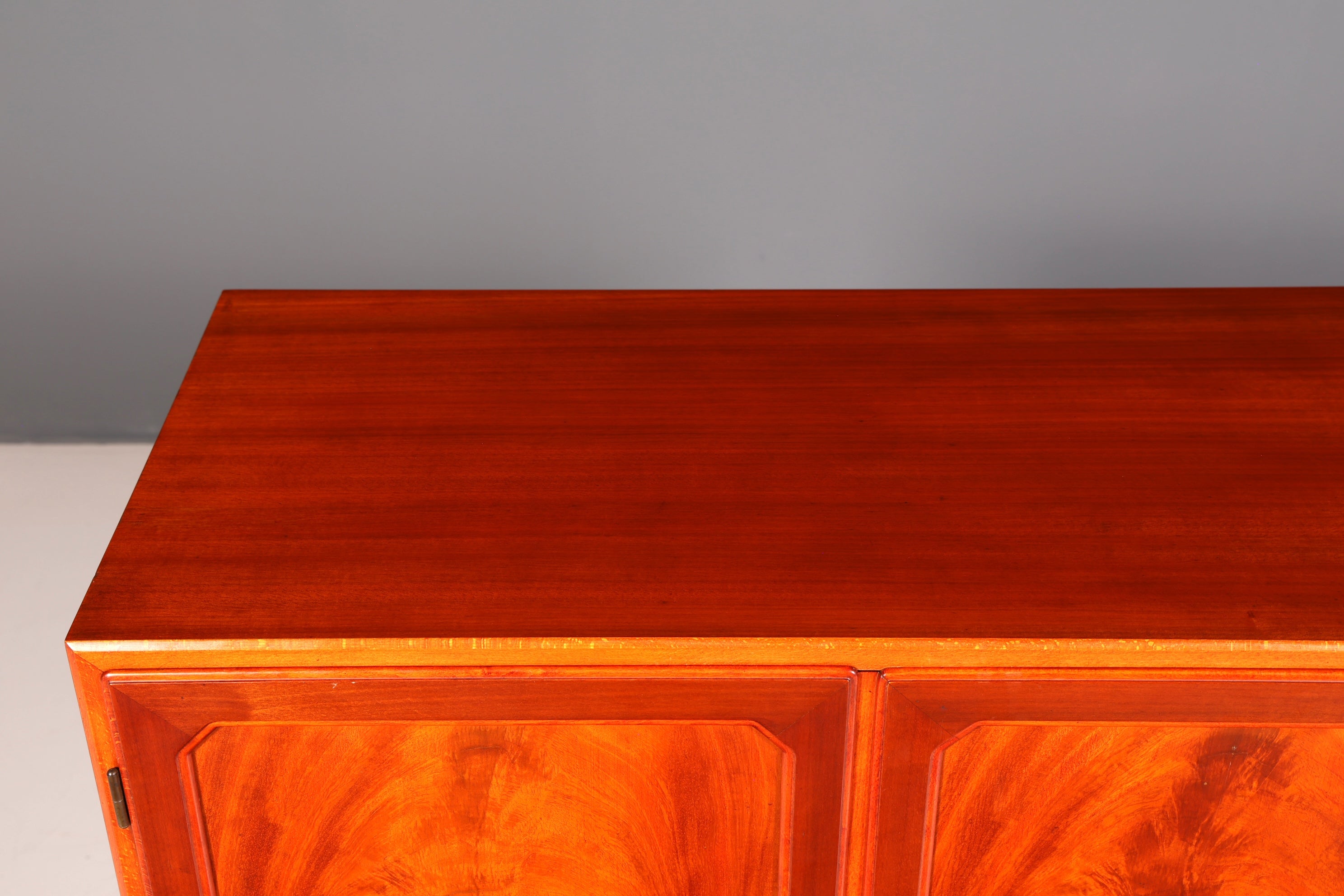 Wunderschöner Mid Century Schrank Highboard Vintage Wäscheschrank Aktenschrank Kommode 60er Massiv Holz Retro Skandinavisch