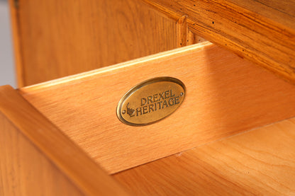 Stilvolles Drexel Heritage Sideboard USA Antik Stil Kommode Art Deco Schubladenkommode Massiv Echt Holz Vintage Wäschekommode