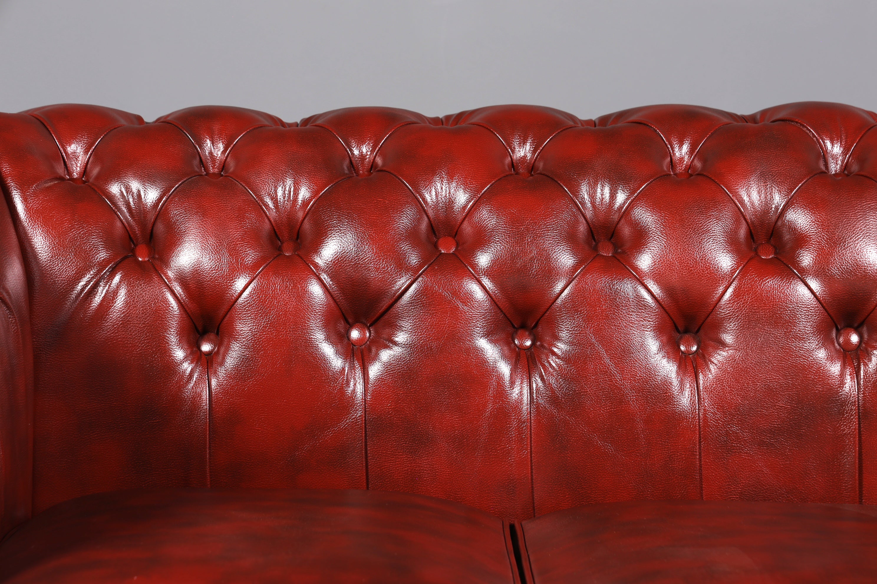 Wunderschönes Original Chesterfield Sofa 3- Sitzer echt Leder Oxblood Couch Englisch