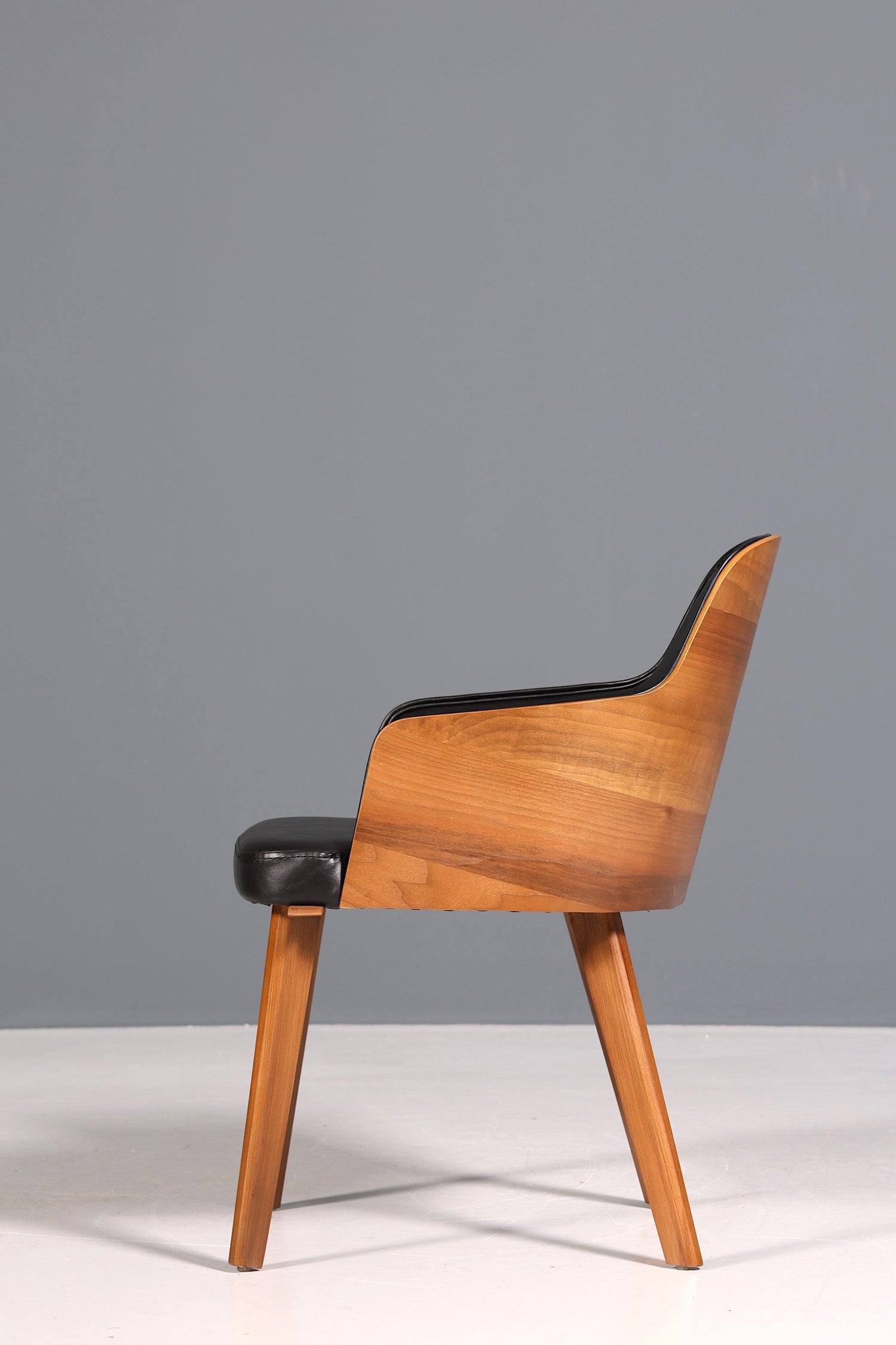 Edler Armlehnstuhl "Paolo- Black" Nussbaum Esszimmerstuhl Küchenstuhl schwarzer Sekretär Stuhl